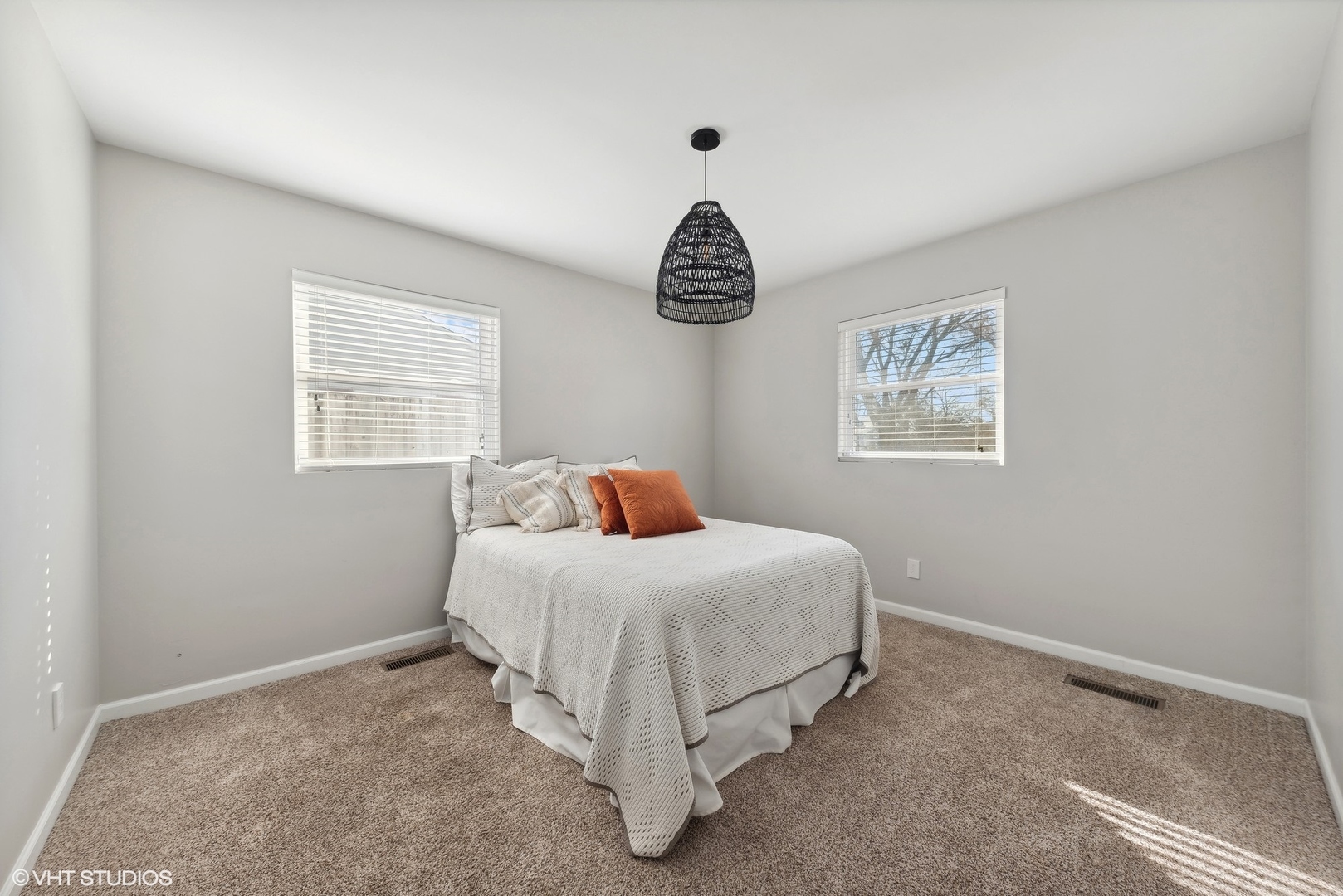 470 E Broadway Avenue