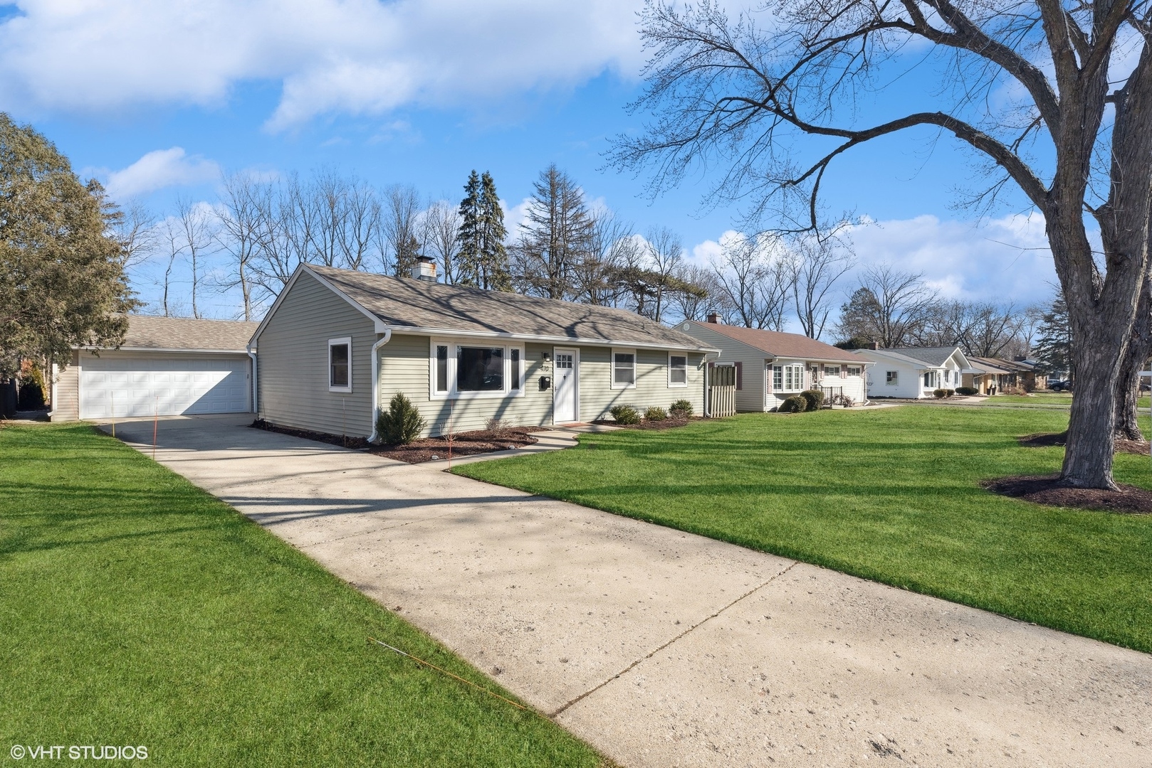 470 E Broadway Avenue