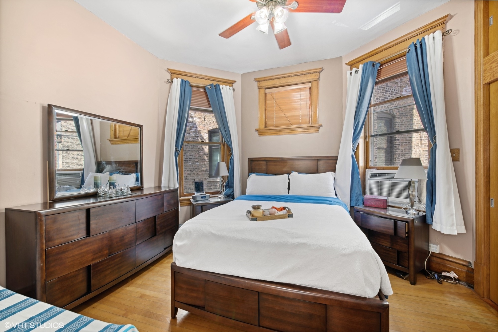 2120 W Concord Place Unit: 1
