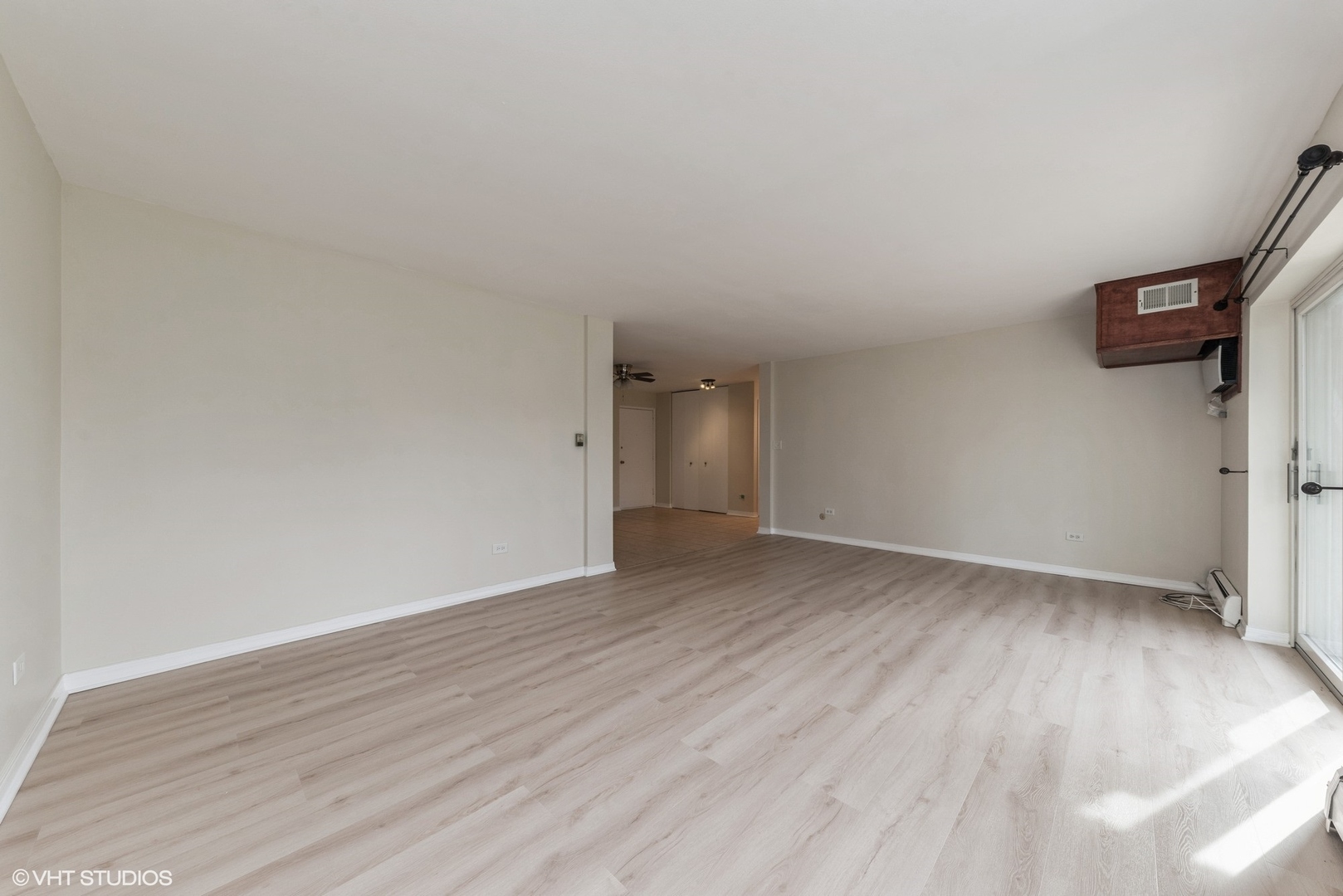 1206 E Fairview Street Unit: 103