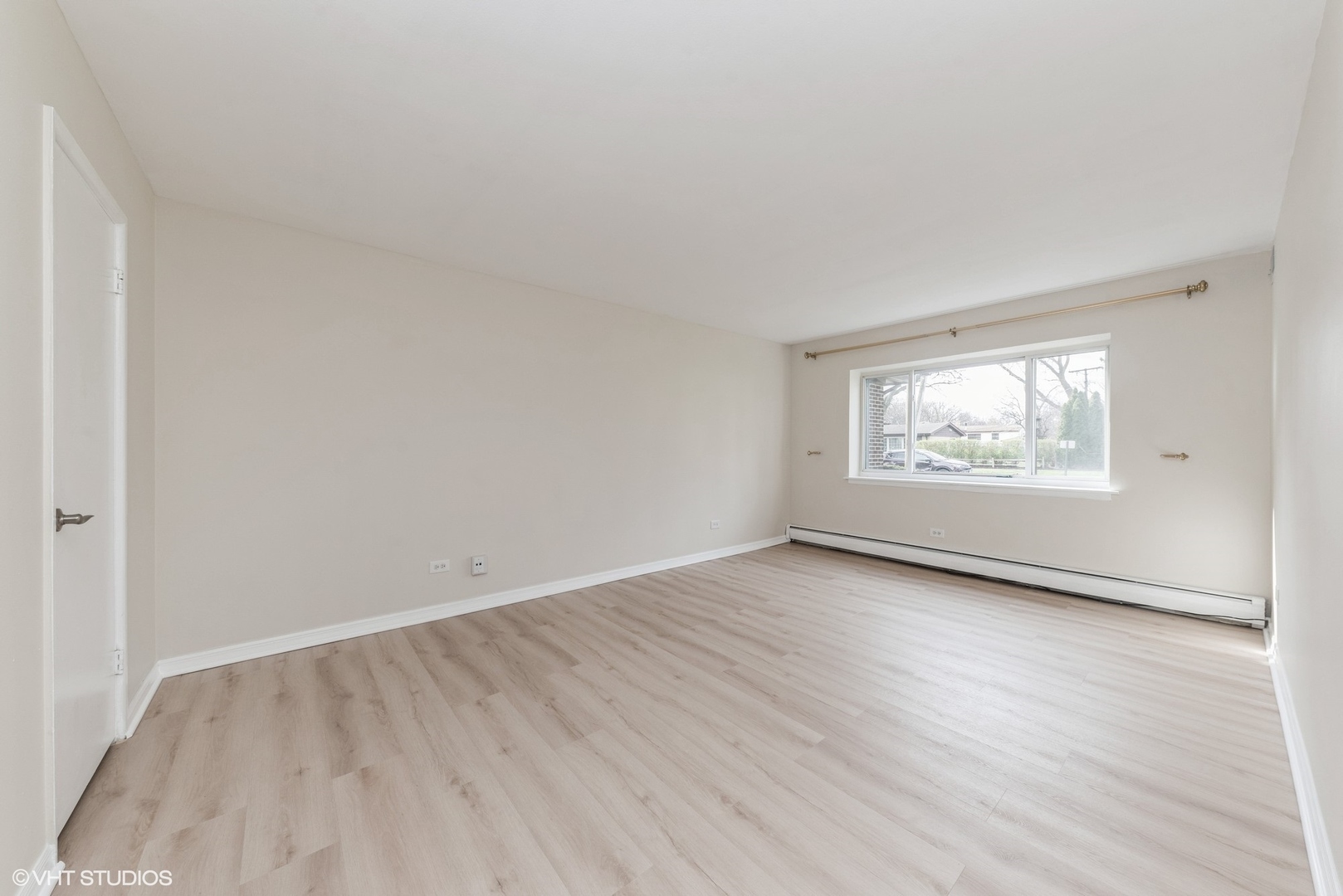 1206 E Fairview Street Unit: 103