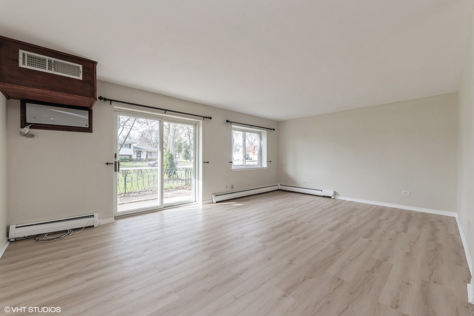 1206 E Fairview Street Unit: 103