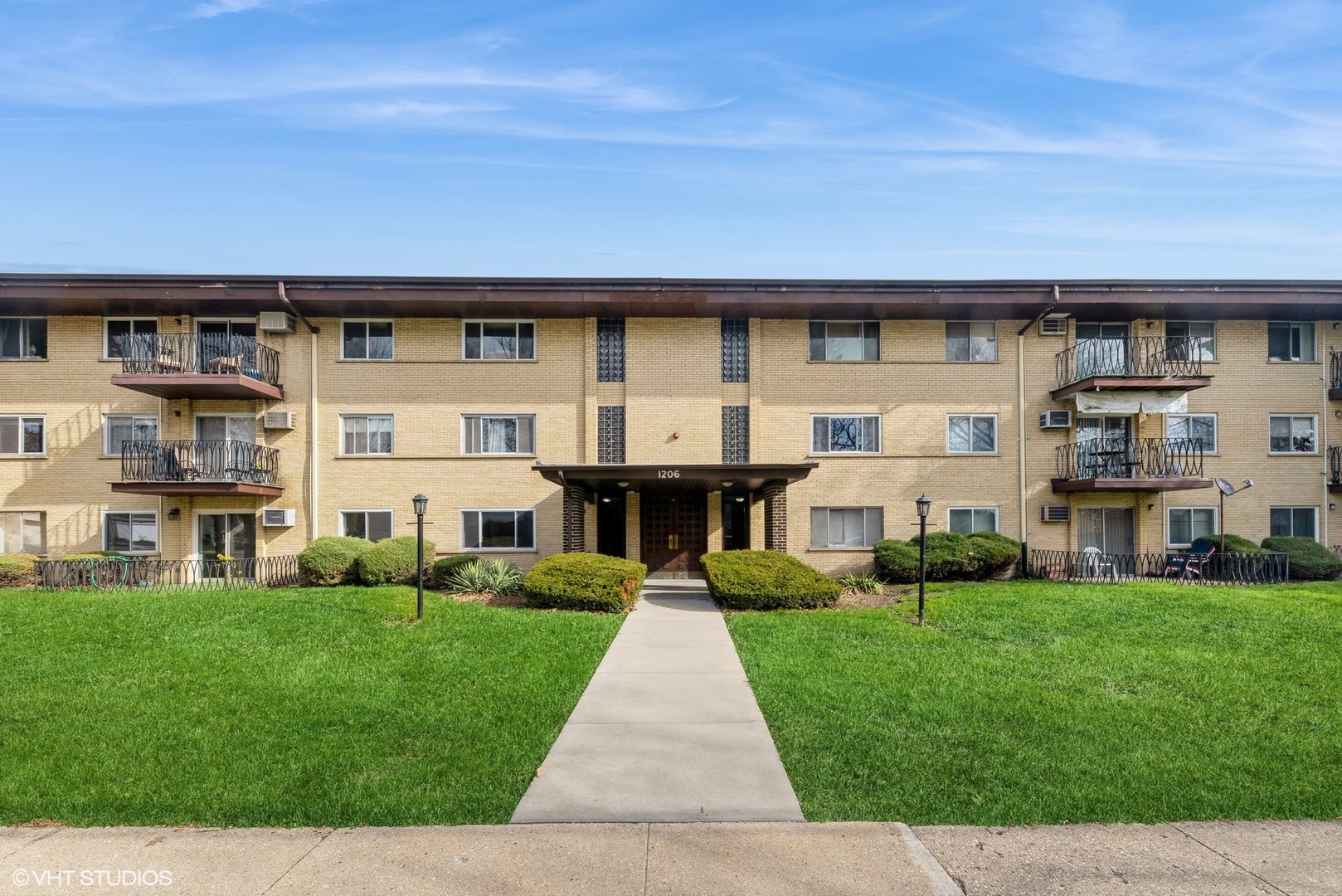 1206 E Fairview Street Unit: 103