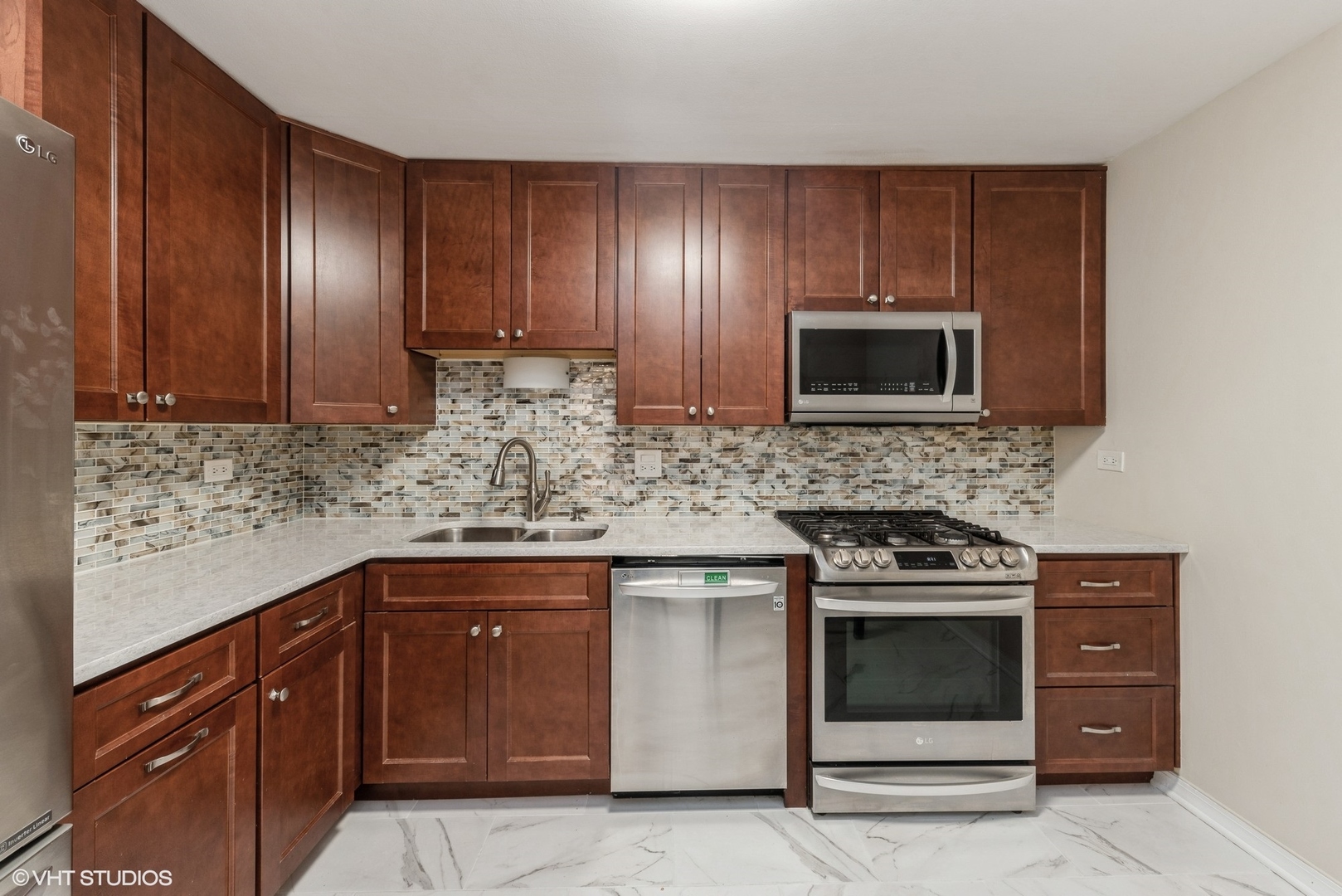 1206 E Fairview Street Unit: 103