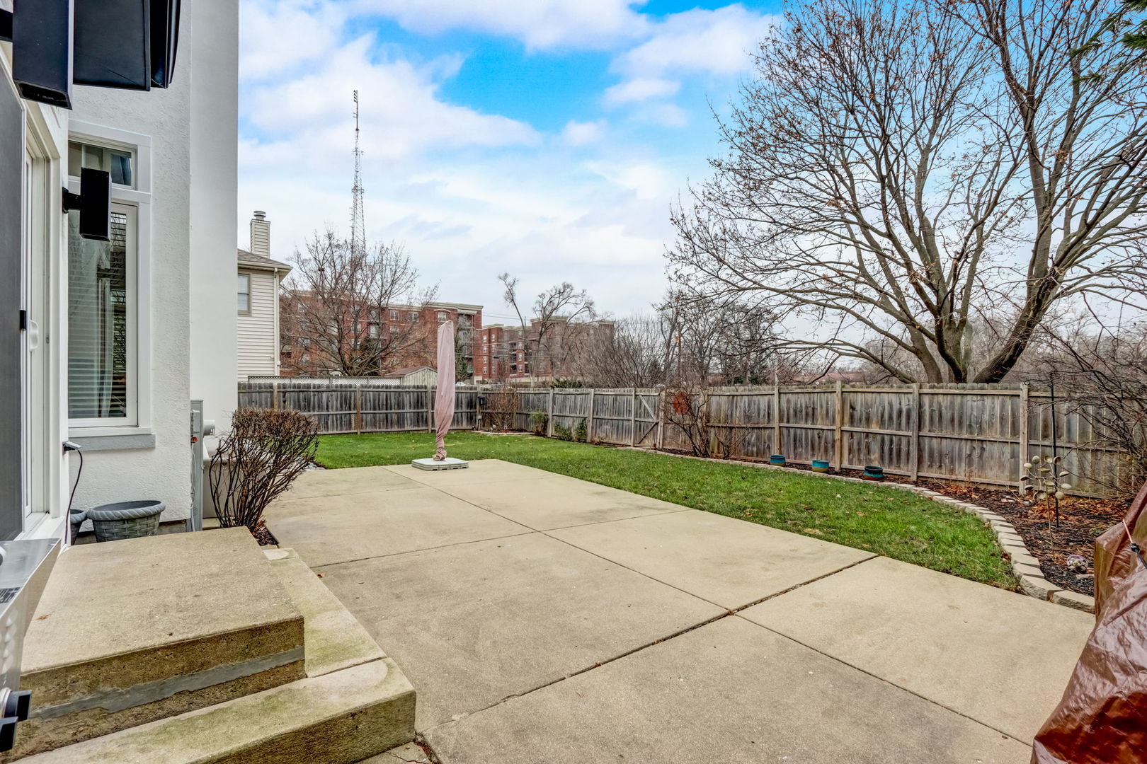 953 Old Arlington Court