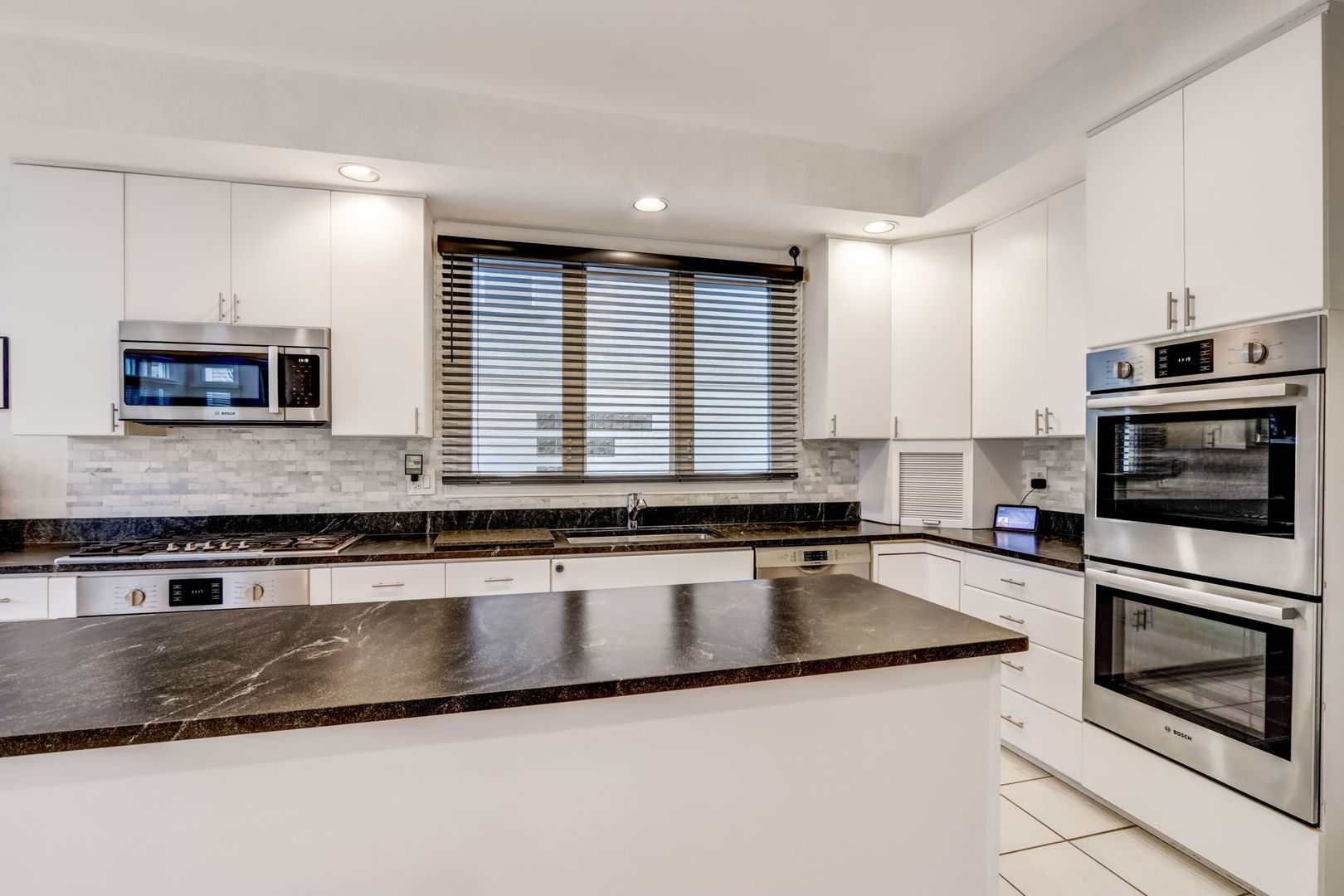 953 Old Arlington Court