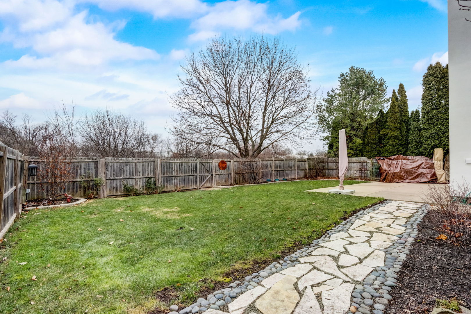 953 Old Arlington Court