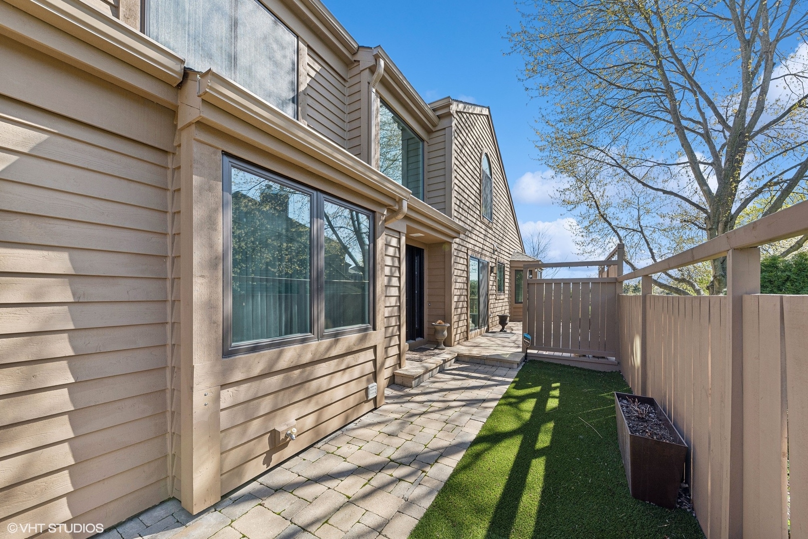 2356 W Oak Hill Road Unit: 1050