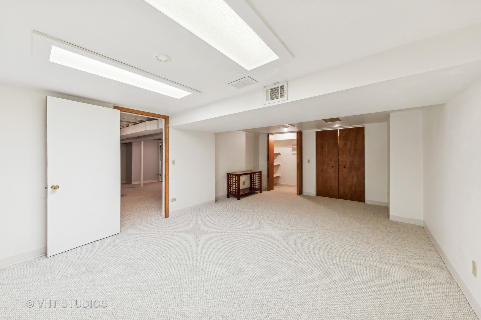 2107 E Eastman Court