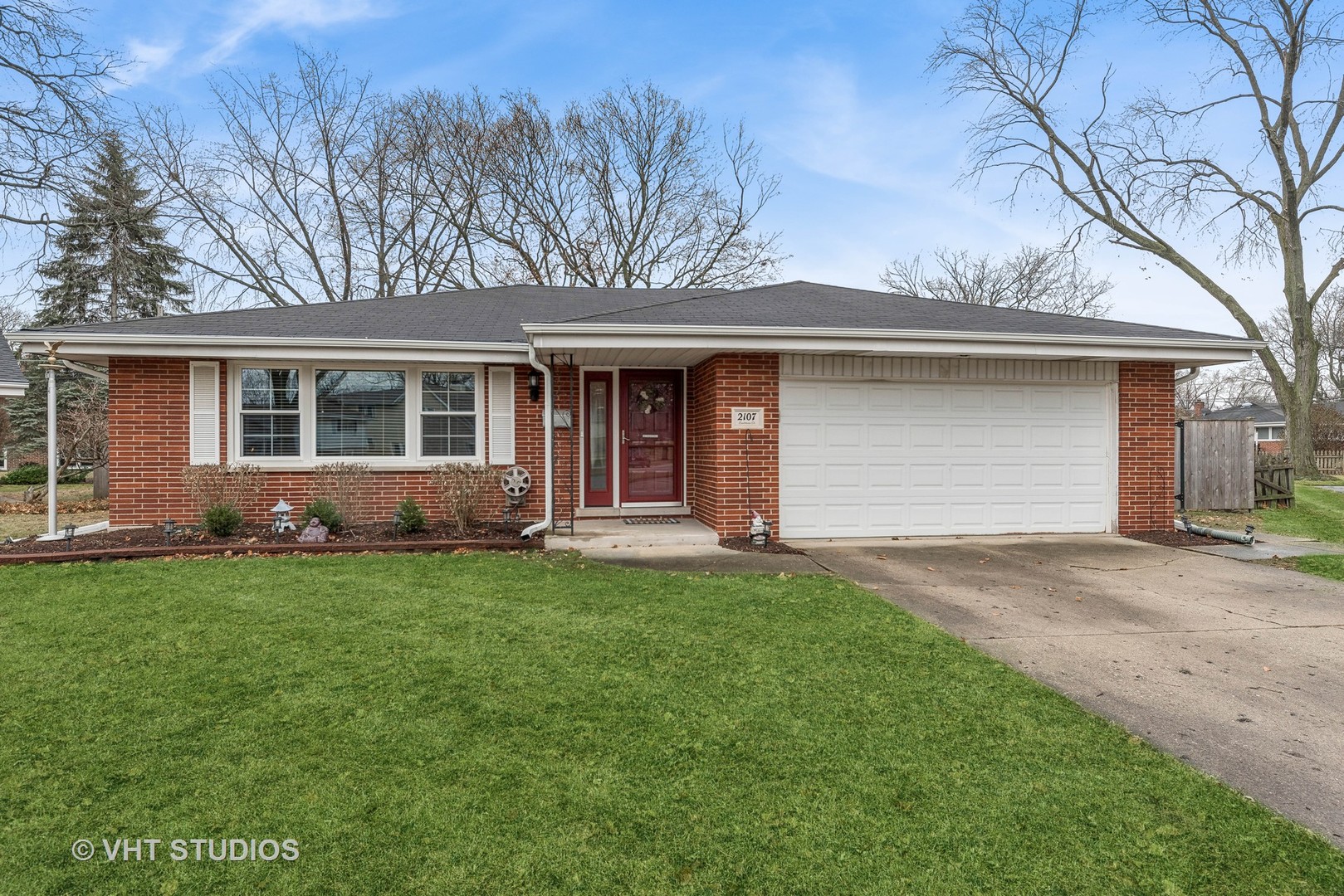2107 E Eastman Court