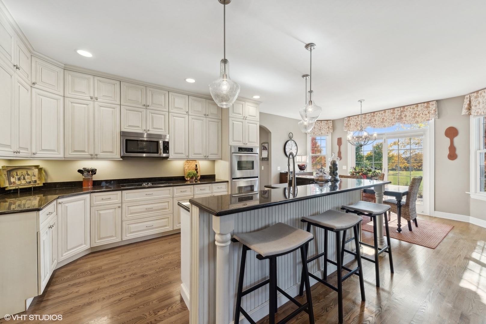 9785 Stonecastle Lane