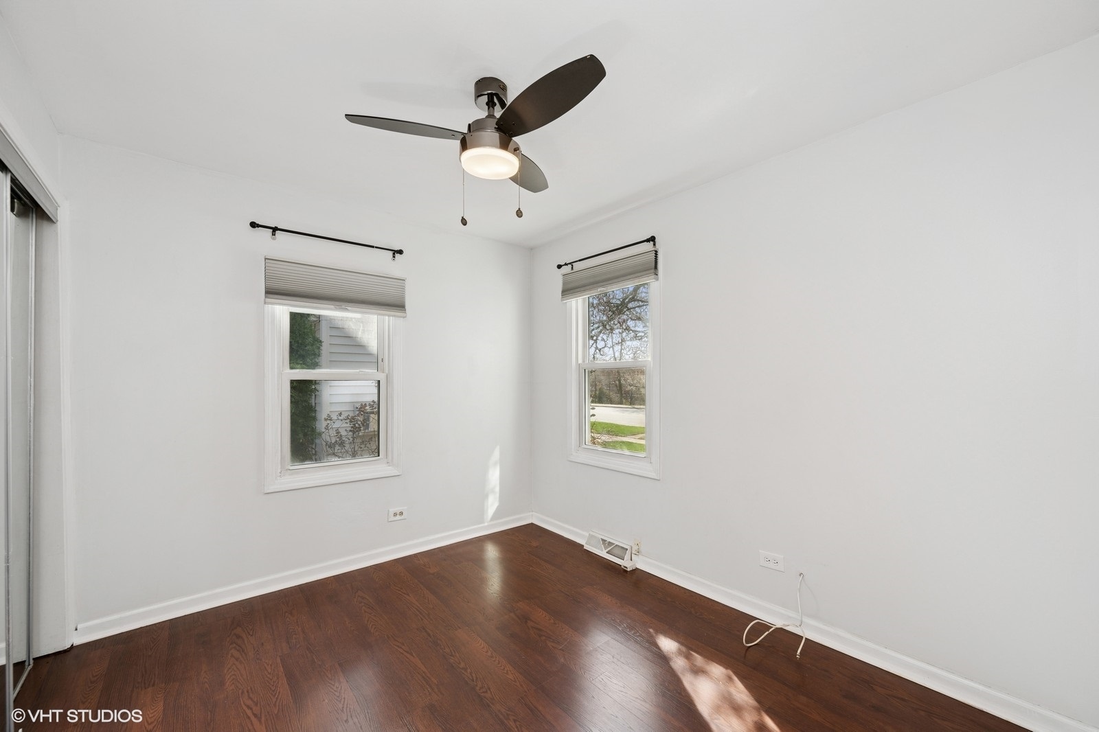 238 W Burlington Avenue