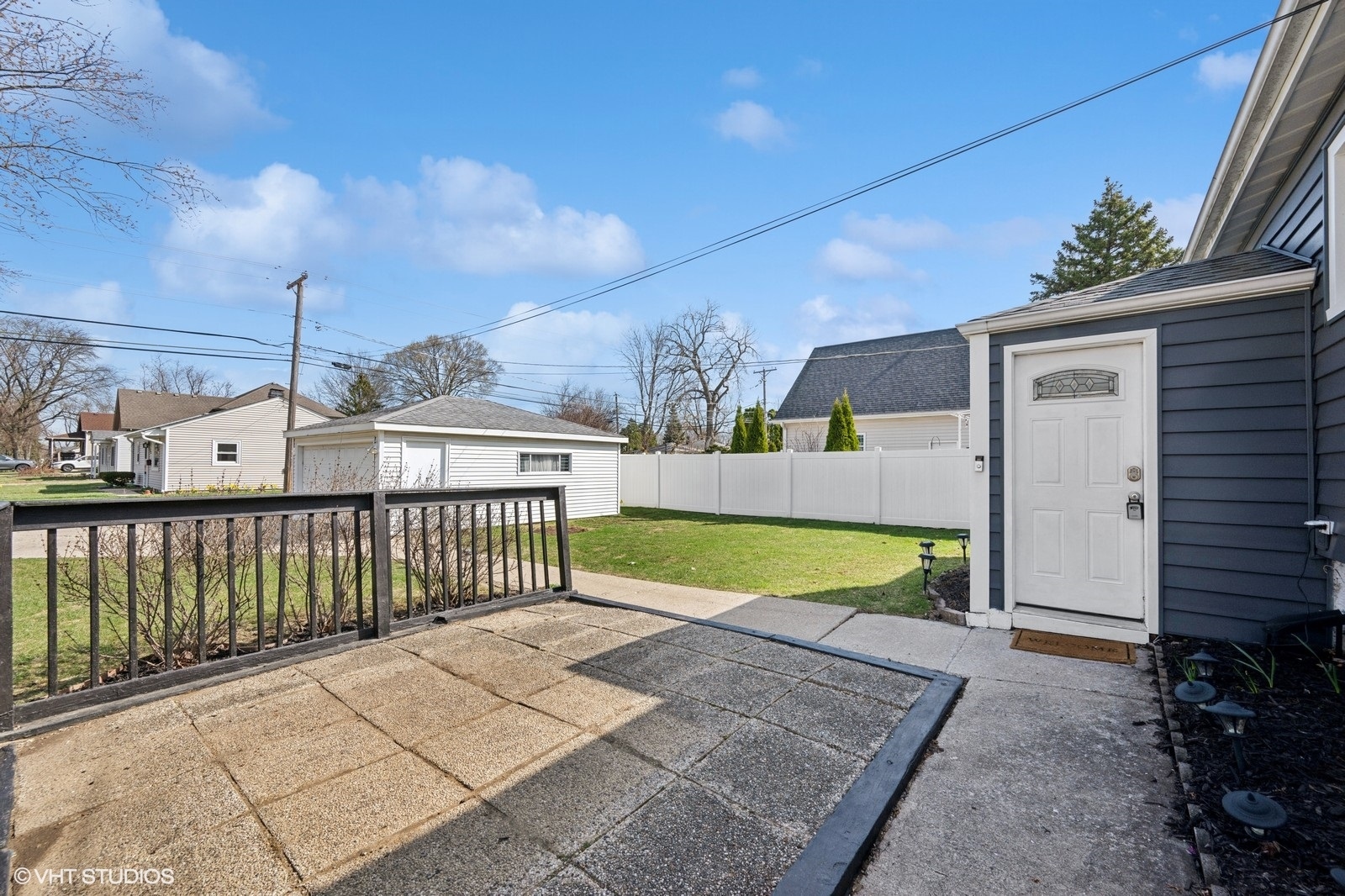 238 W Burlington Avenue