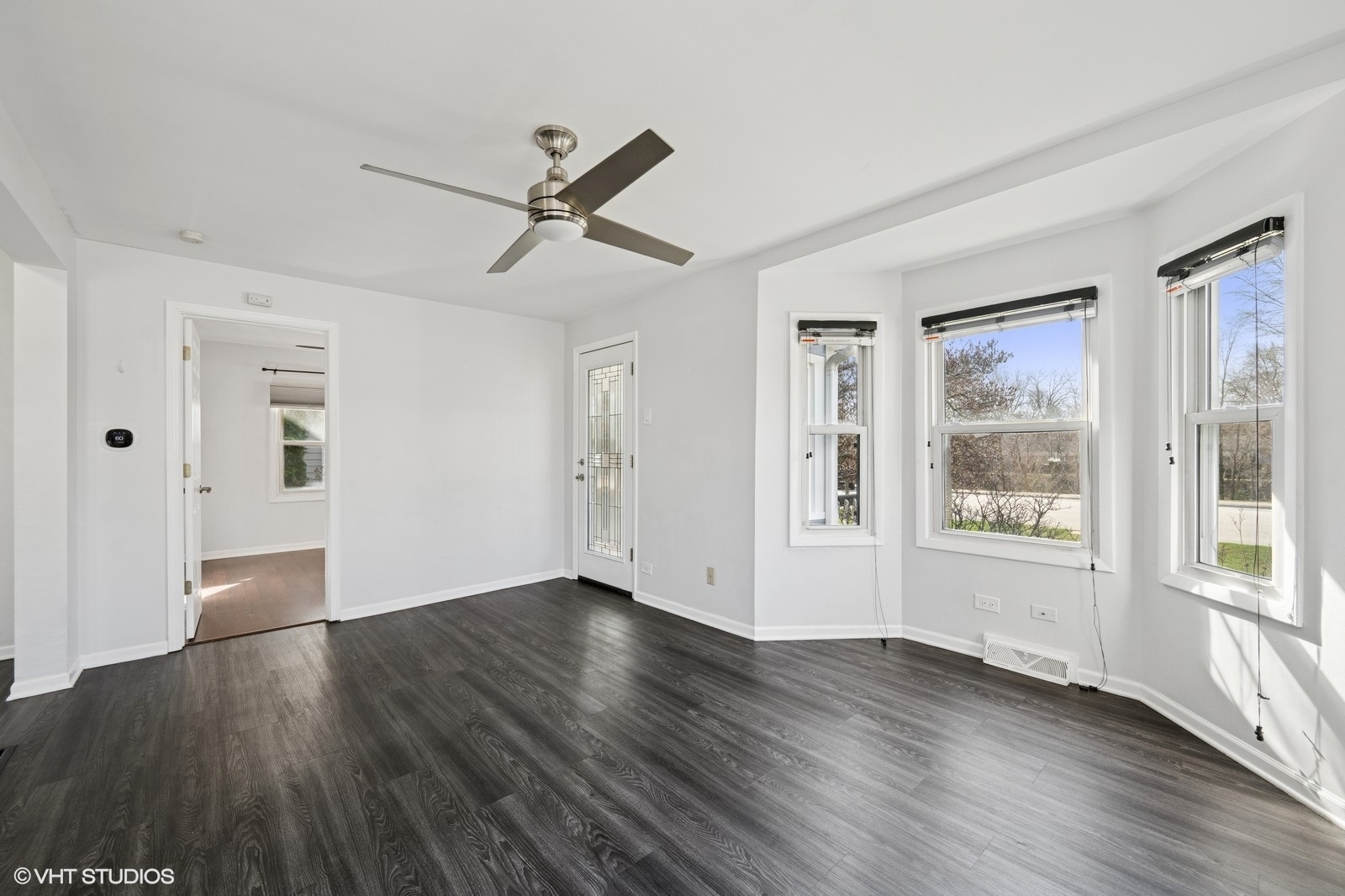 238 W Burlington Avenue