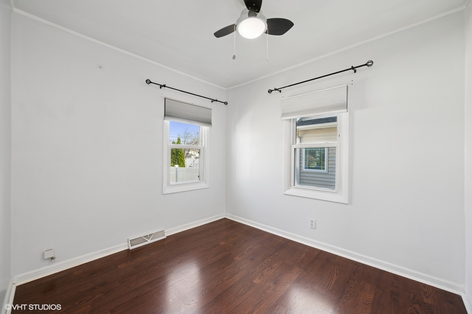 238 W Burlington Avenue