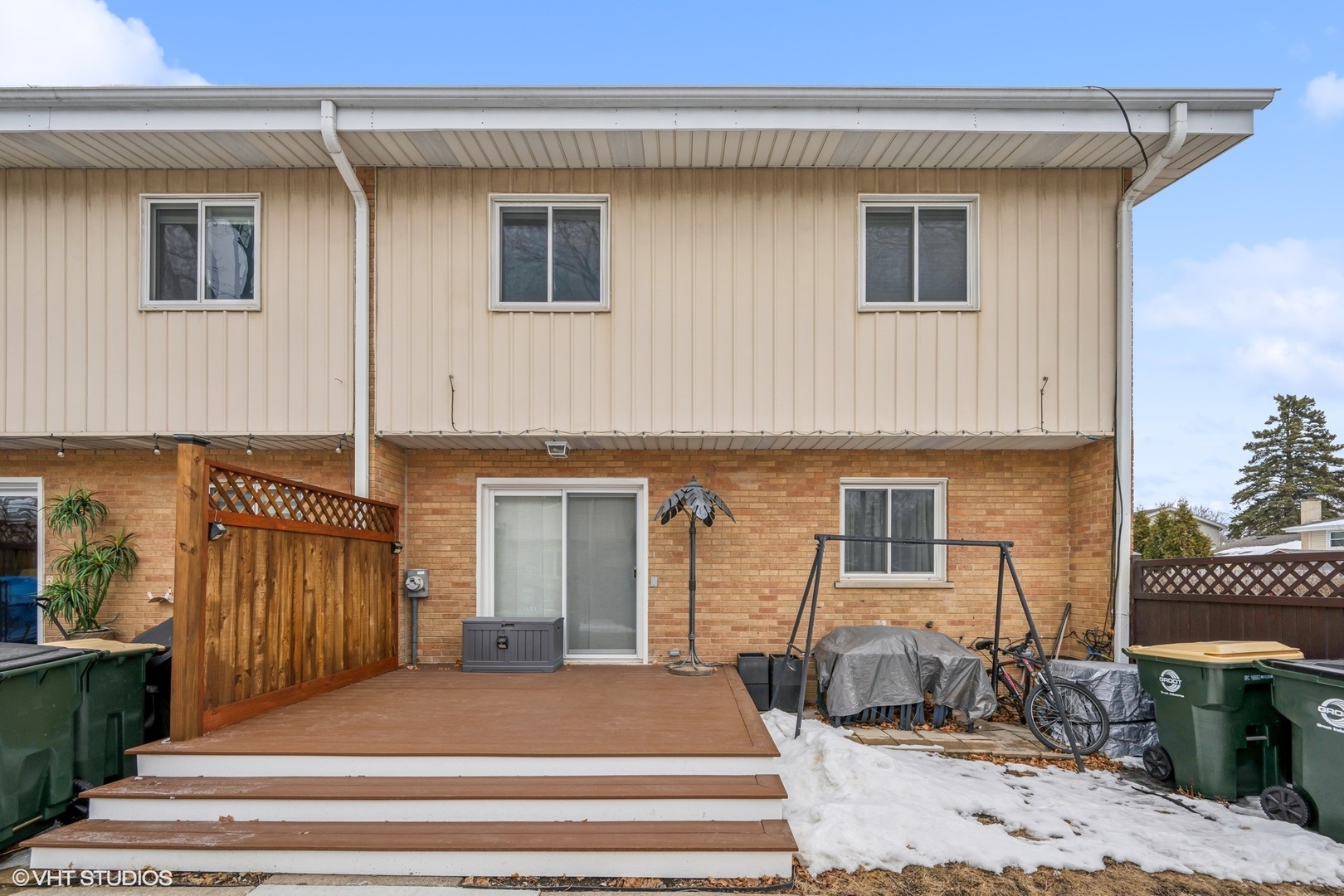 1525 N Arlington Heights Road