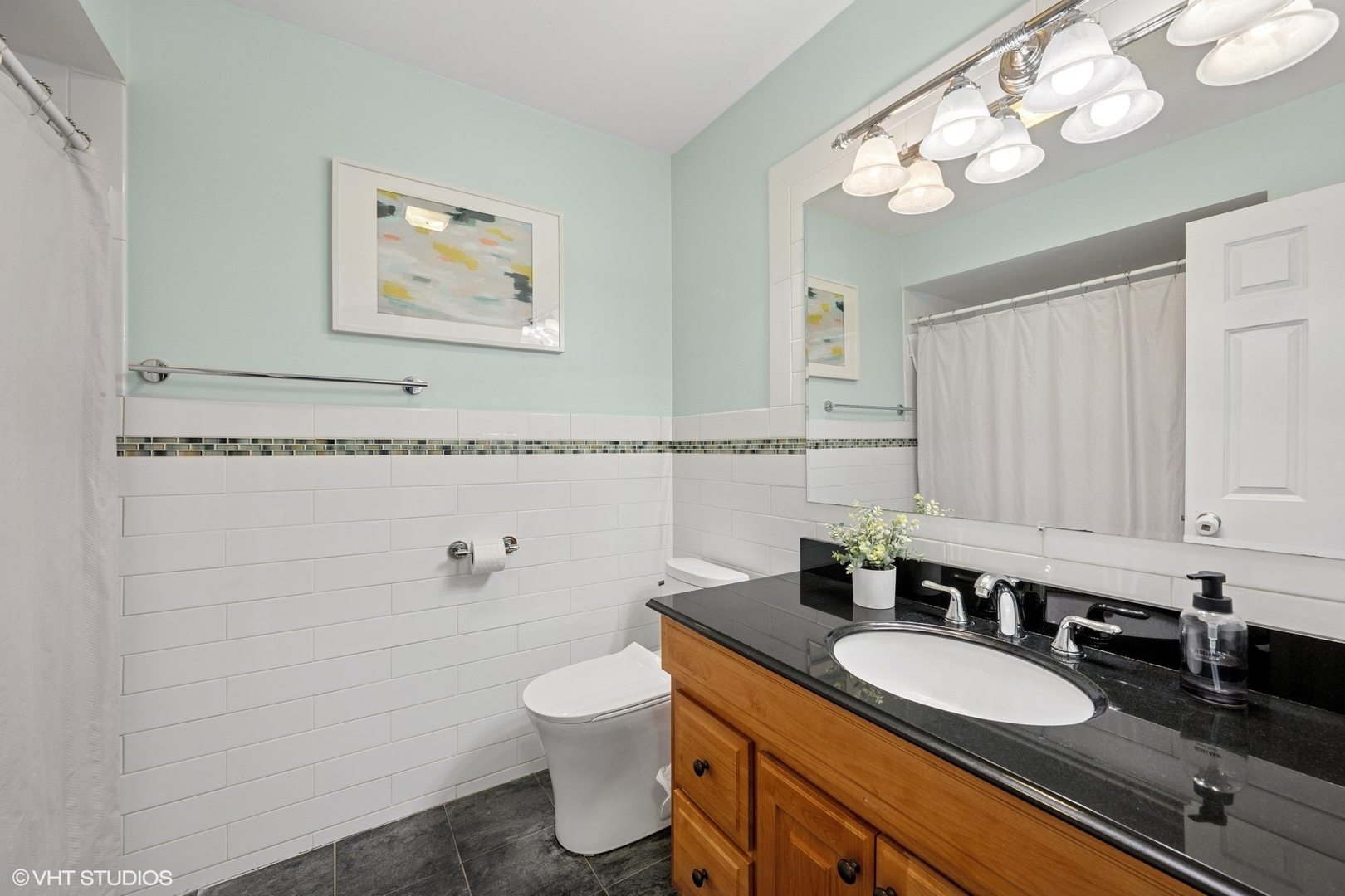 1525 N Arlington Heights Road