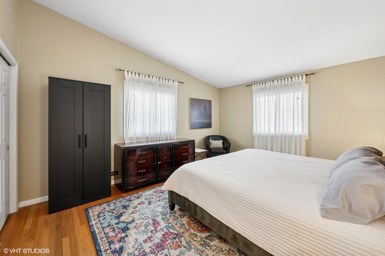 1525 N Arlington Heights Road