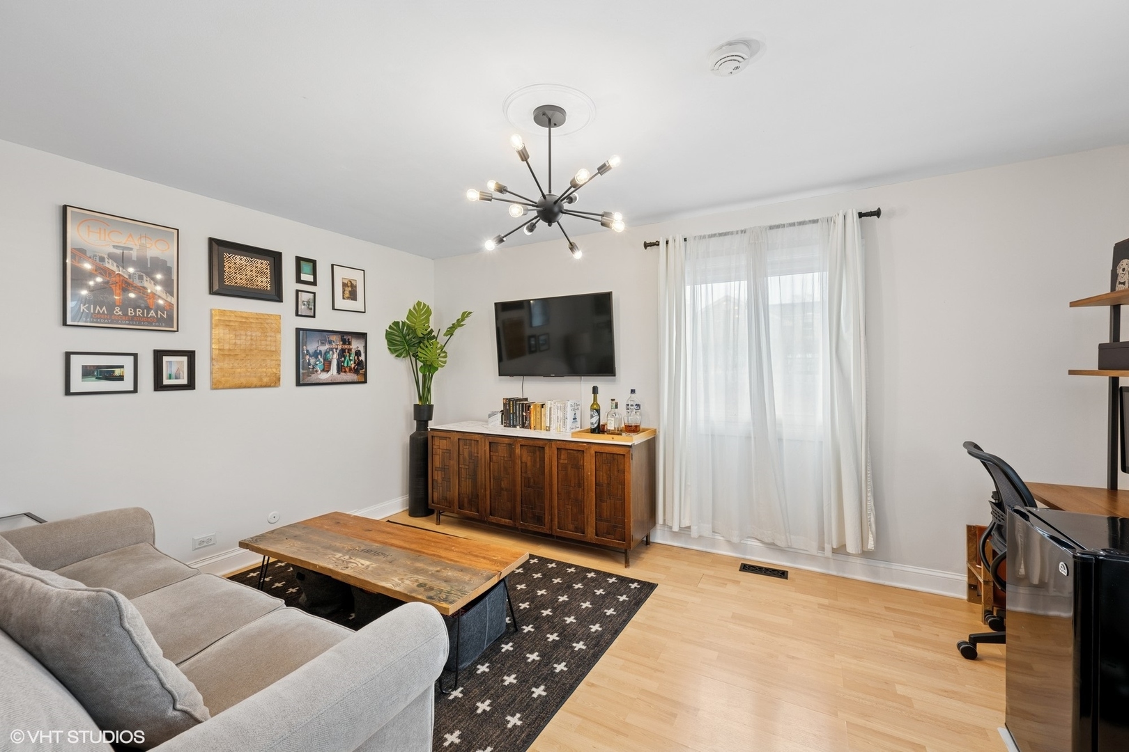 1525 N Arlington Heights Road