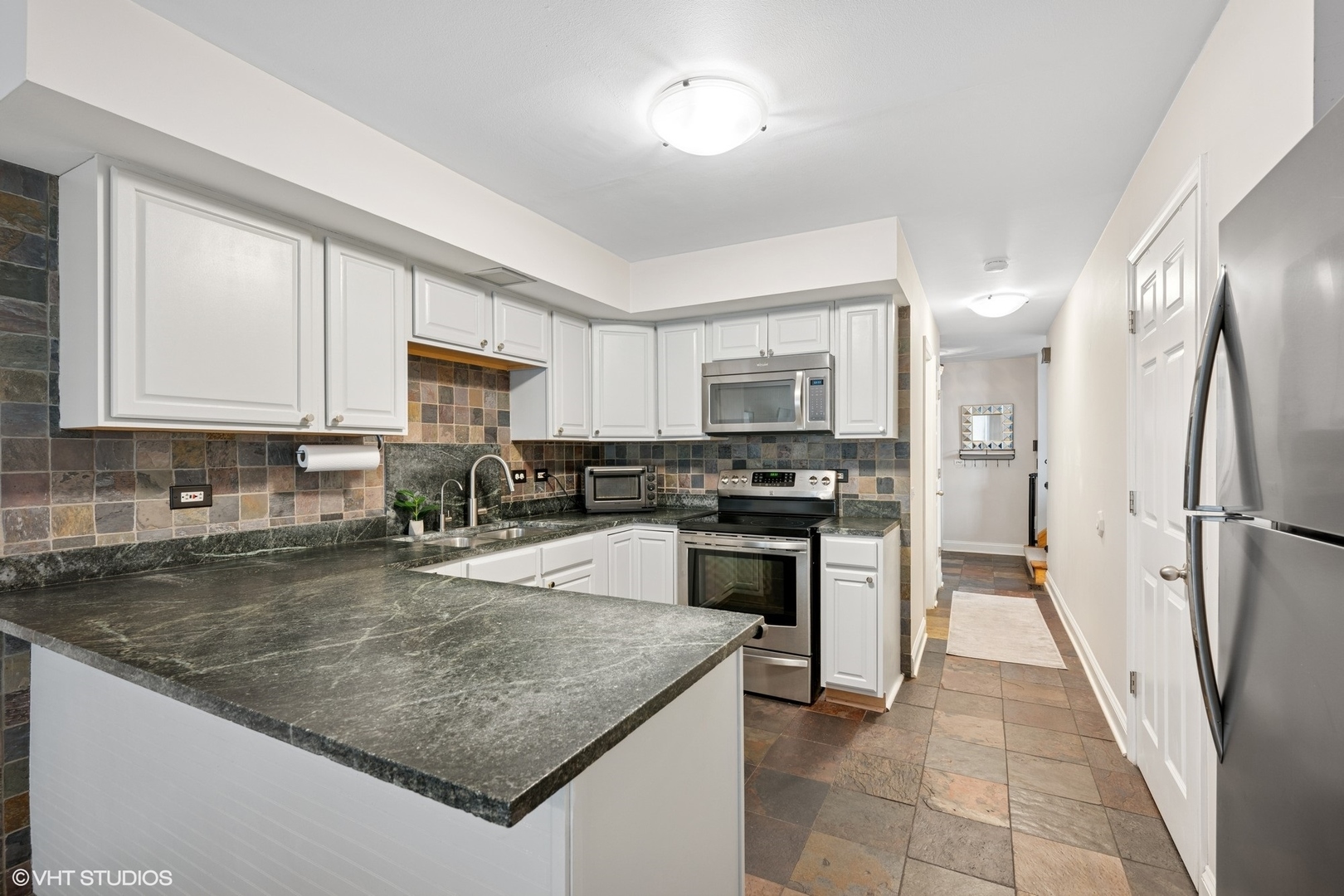 1525 N Arlington Heights Road