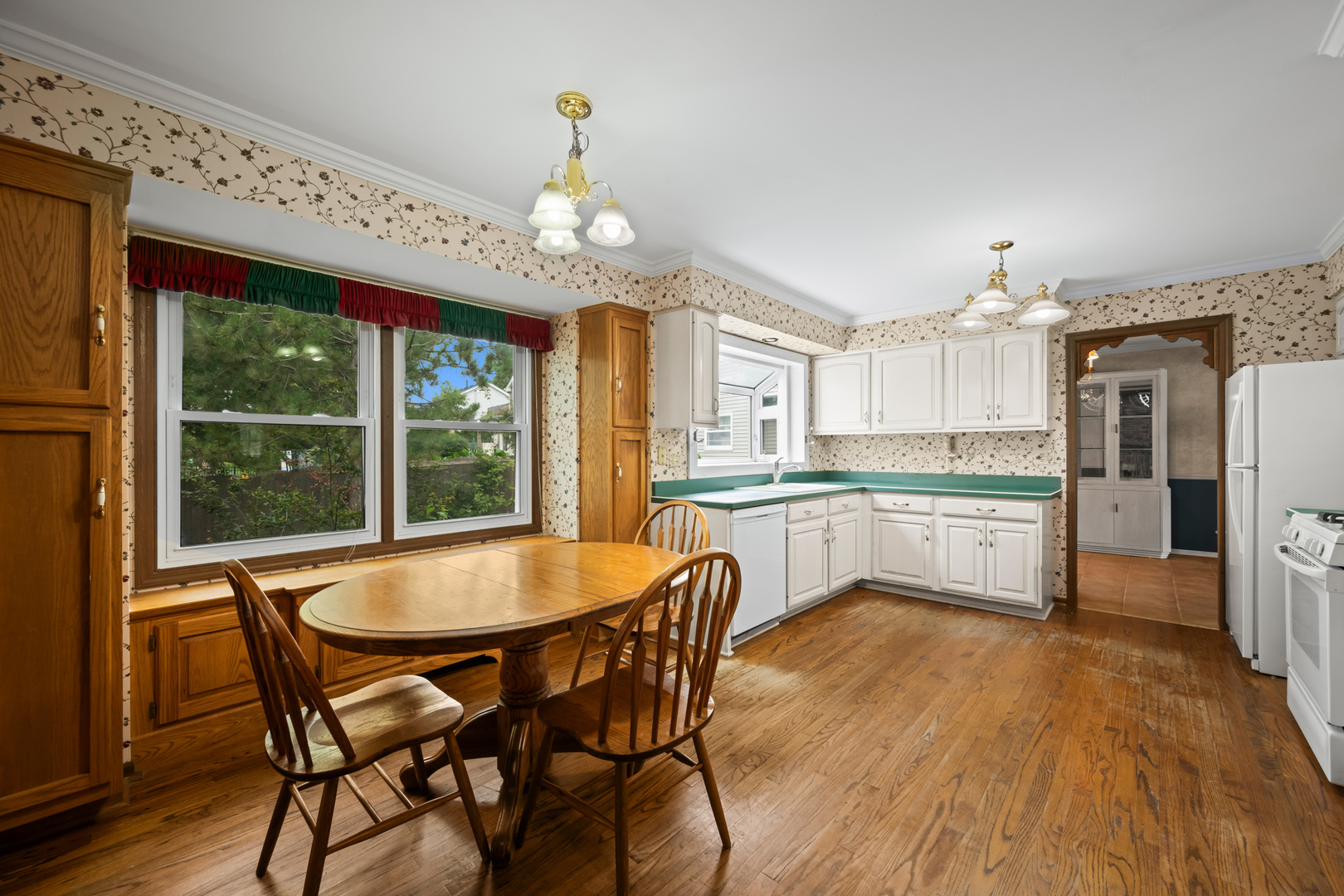 1054 Shady Tree Lane