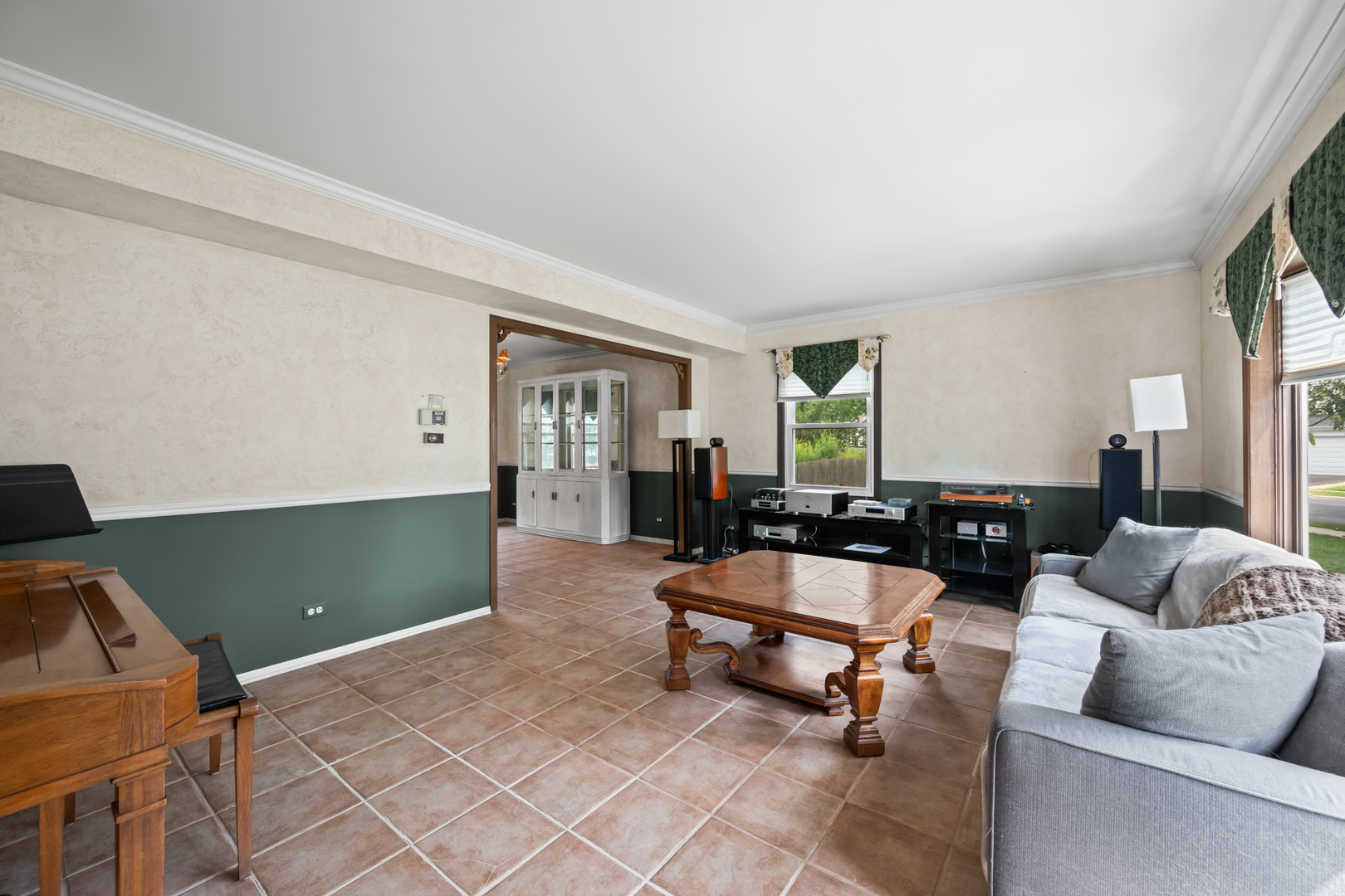 1054 Shady Tree Lane