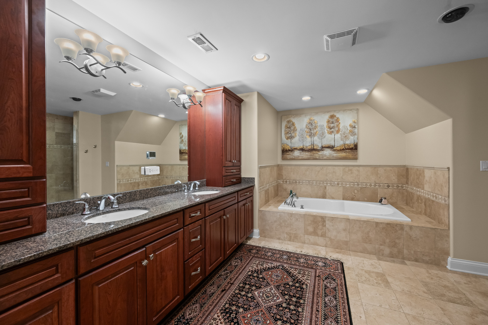 1251 N Chicago Avenue