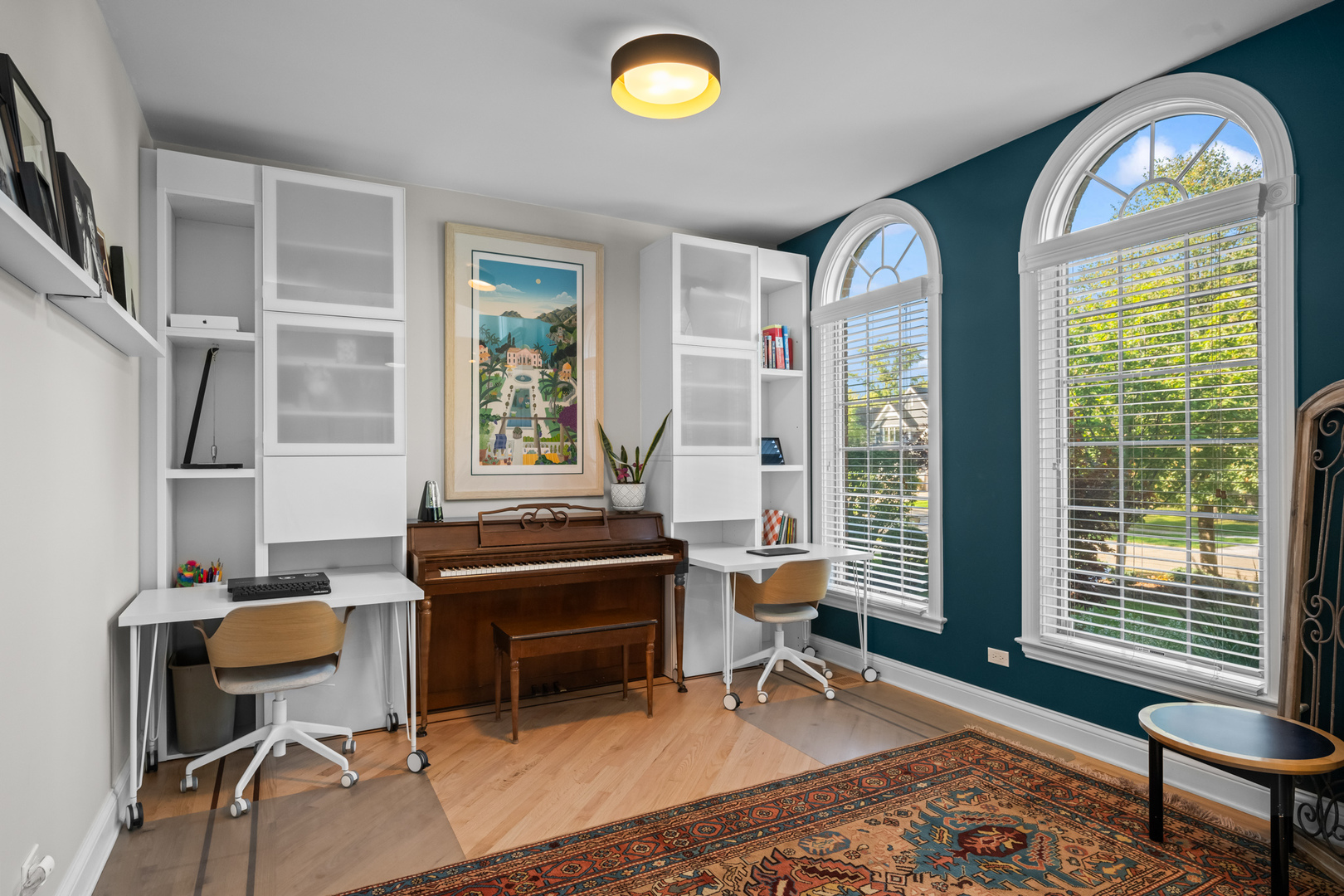 1251 N Chicago Avenue