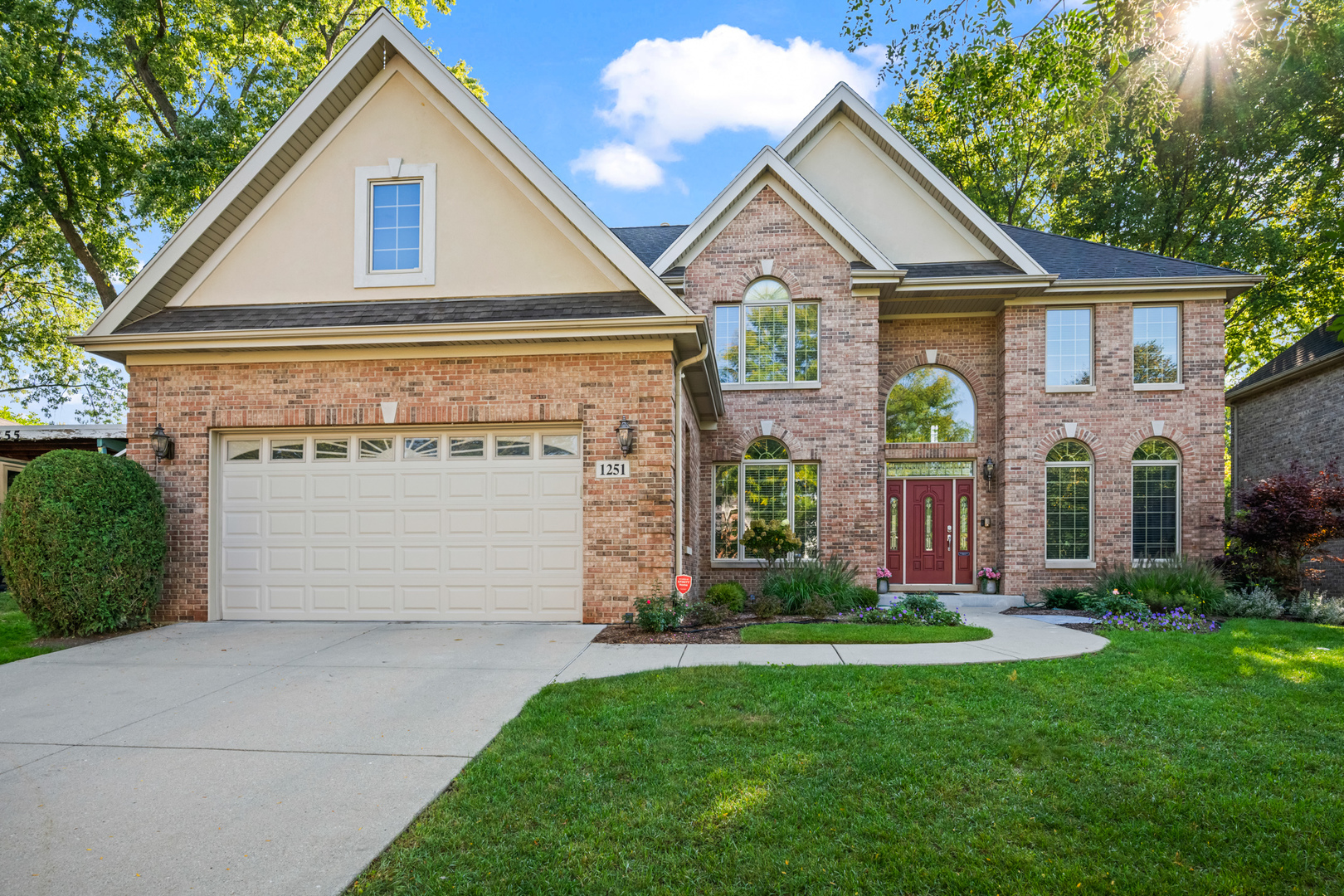 1251 N Chicago Avenue