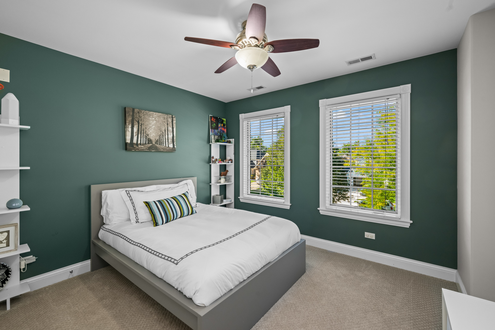 1251 N Chicago Avenue