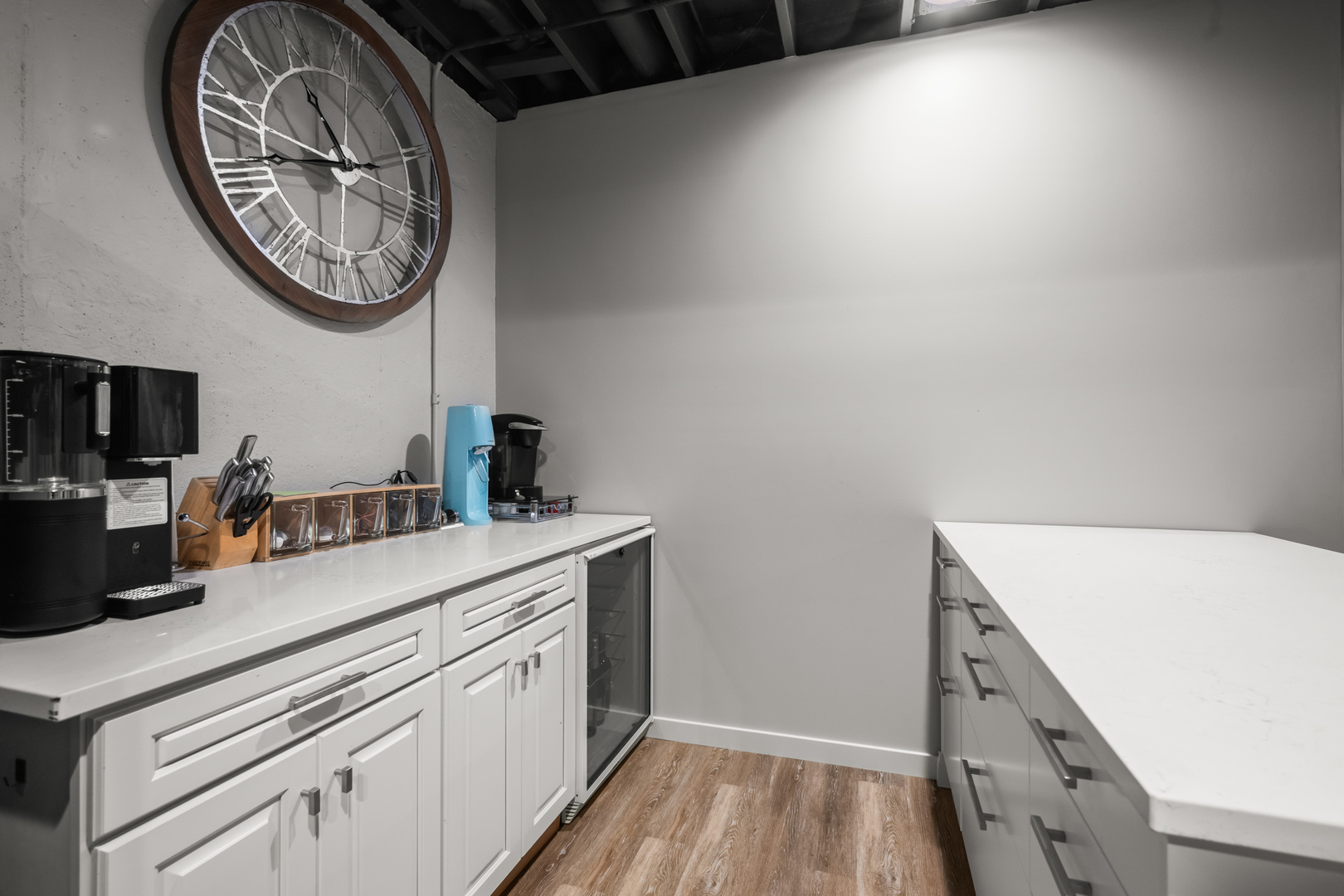 1251 N Chicago Avenue