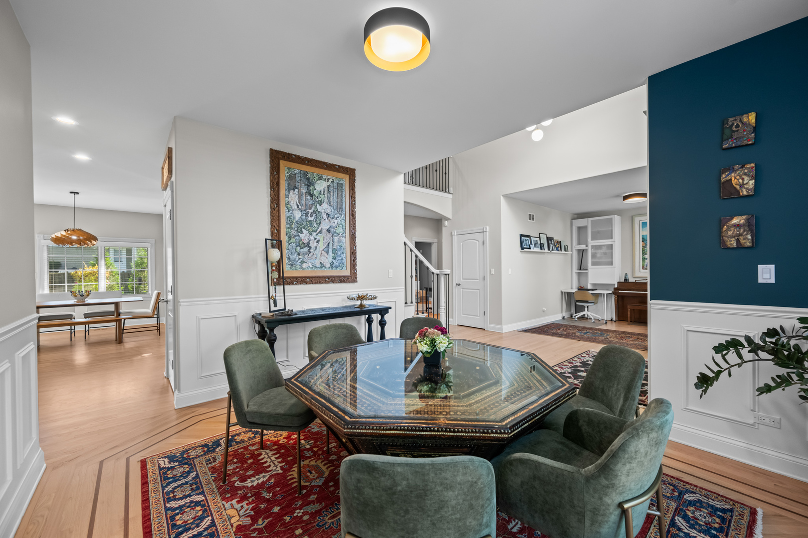 1251 N Chicago Avenue