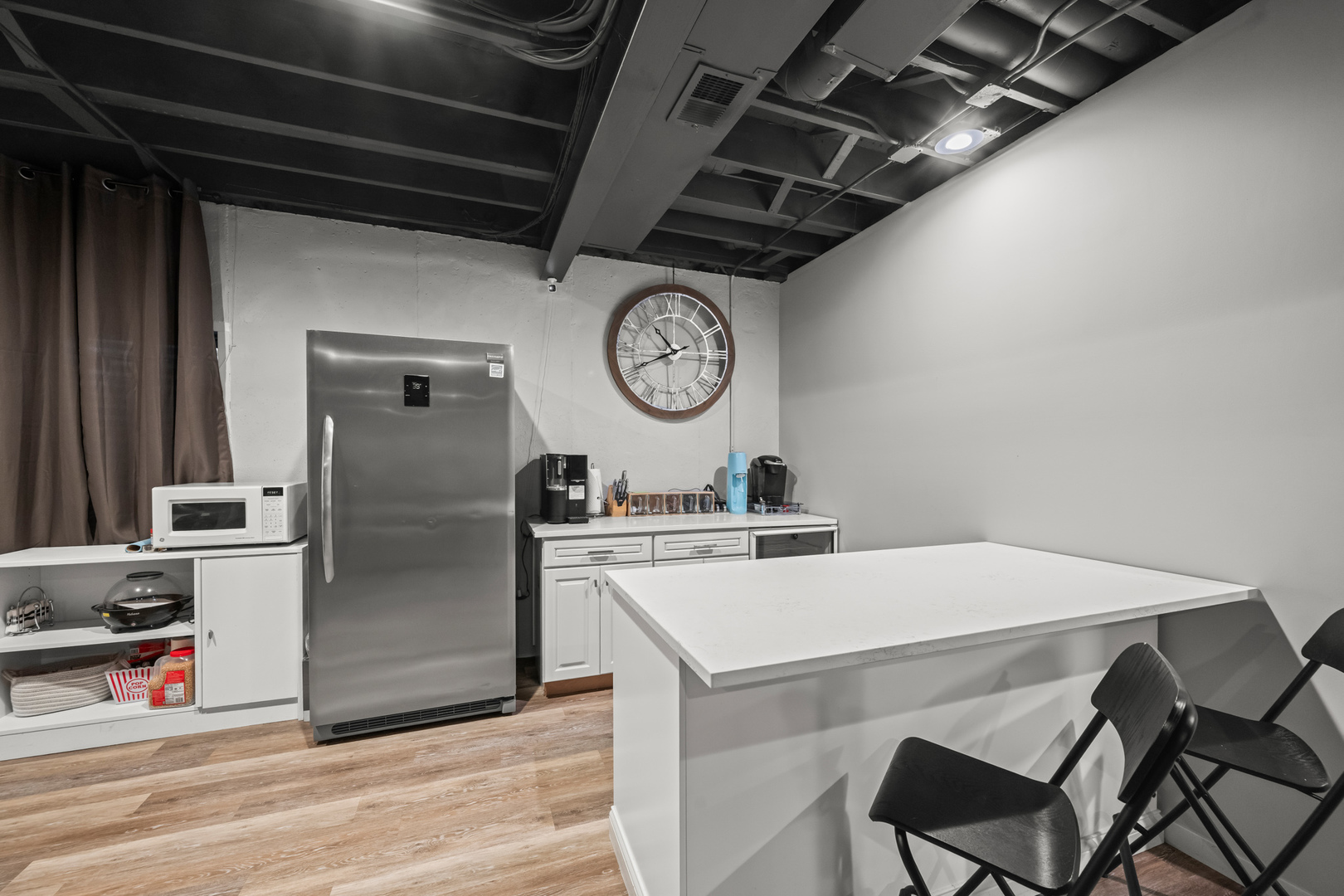 1251 N Chicago Avenue