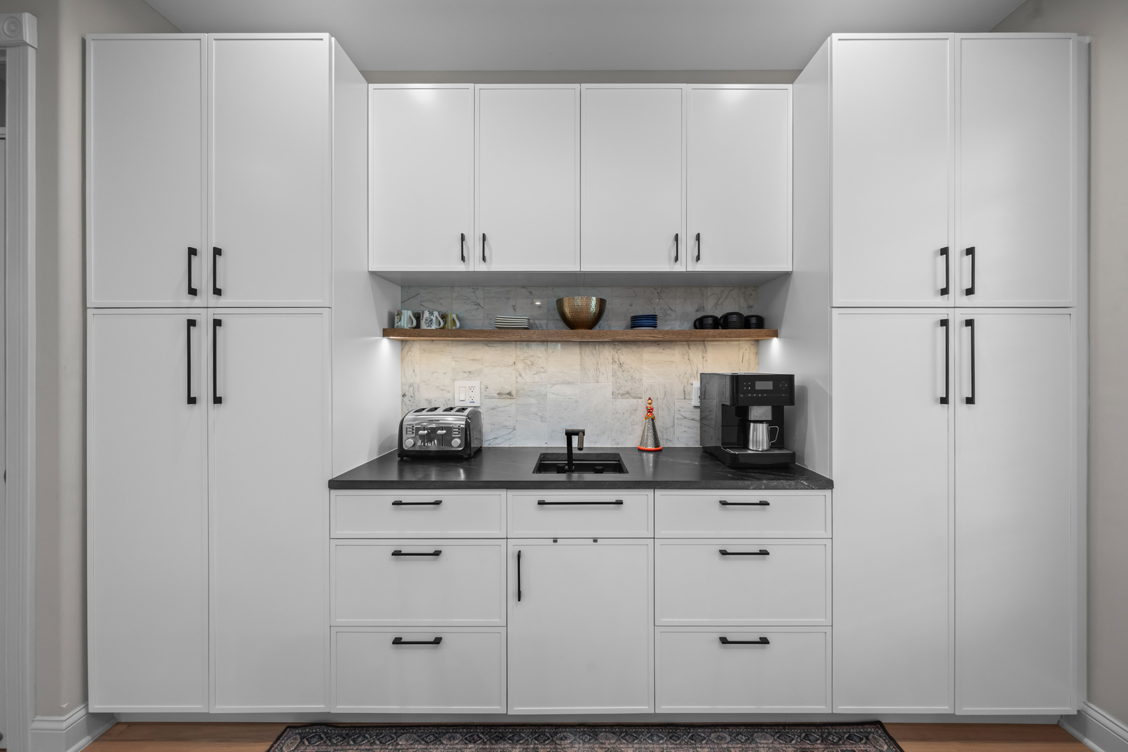 1251 N Chicago Avenue