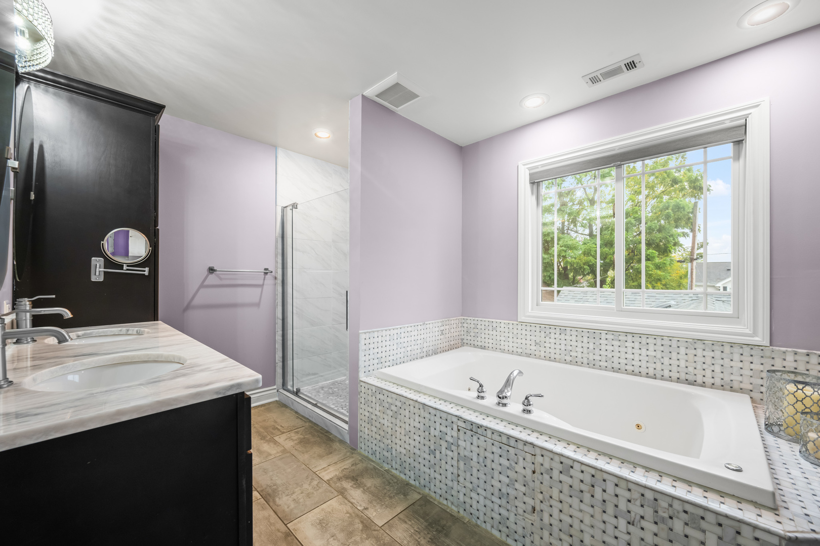 421 W Hawthorne Street