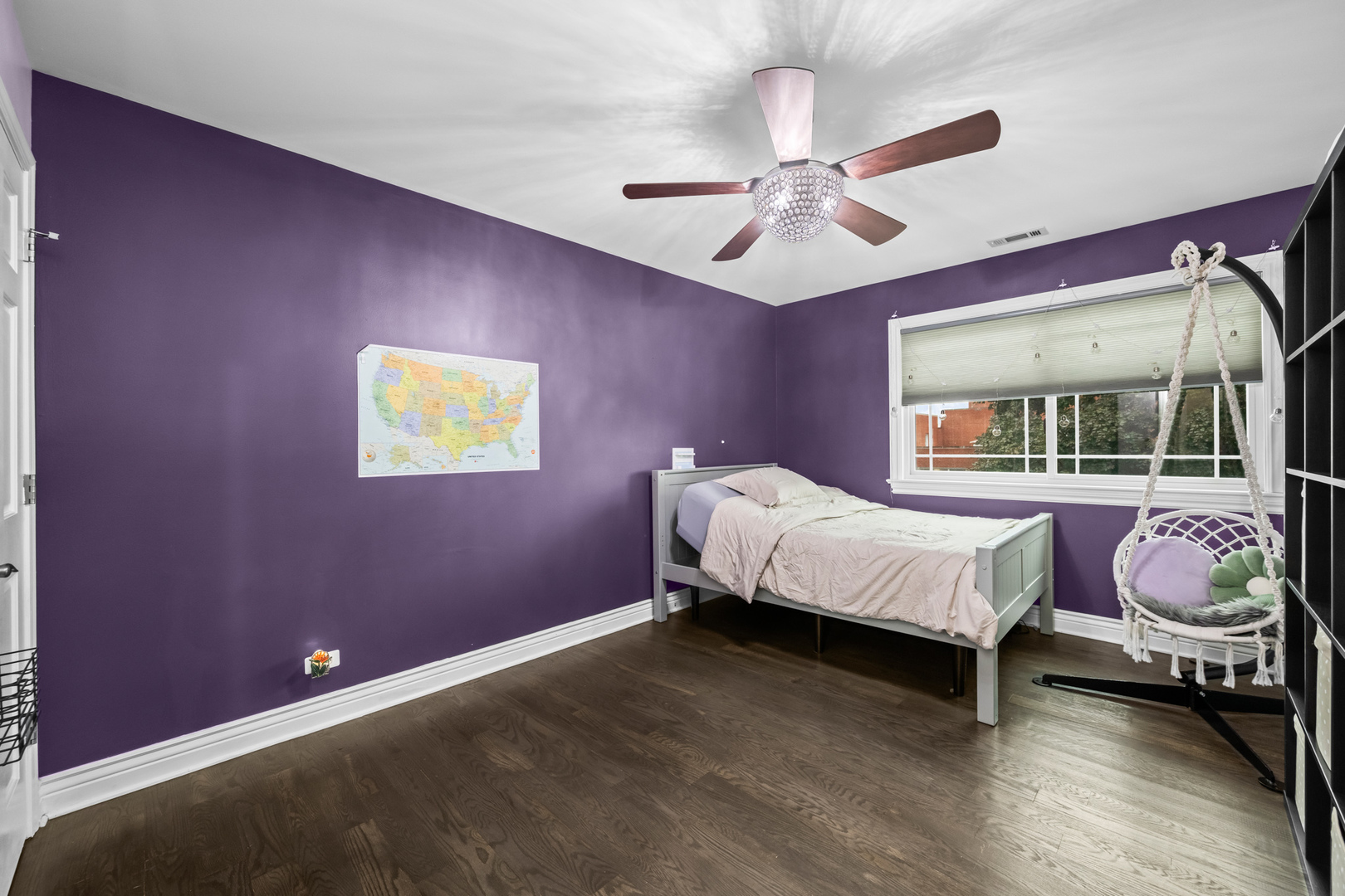 421 W Hawthorne Street