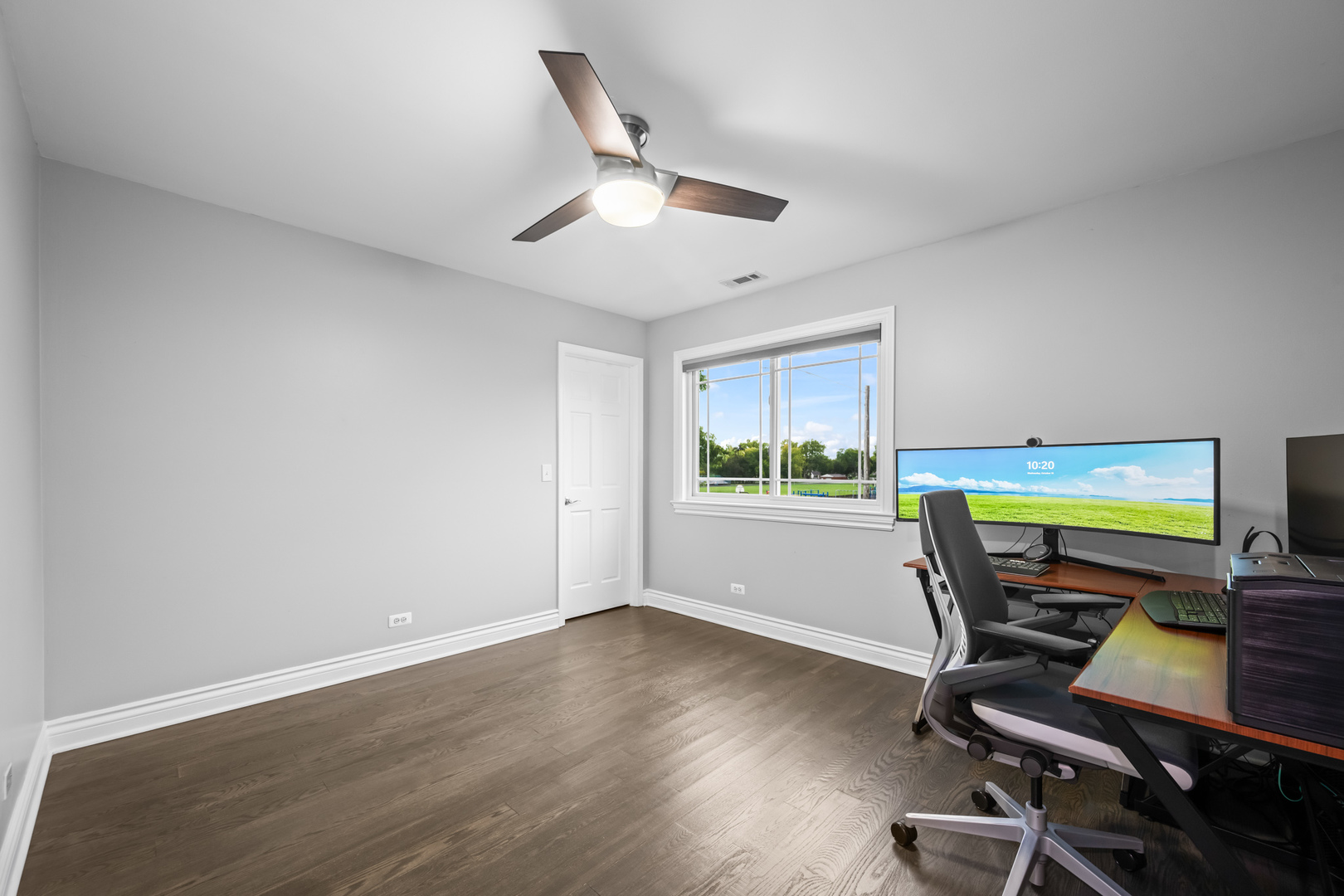 421 W Hawthorne Street