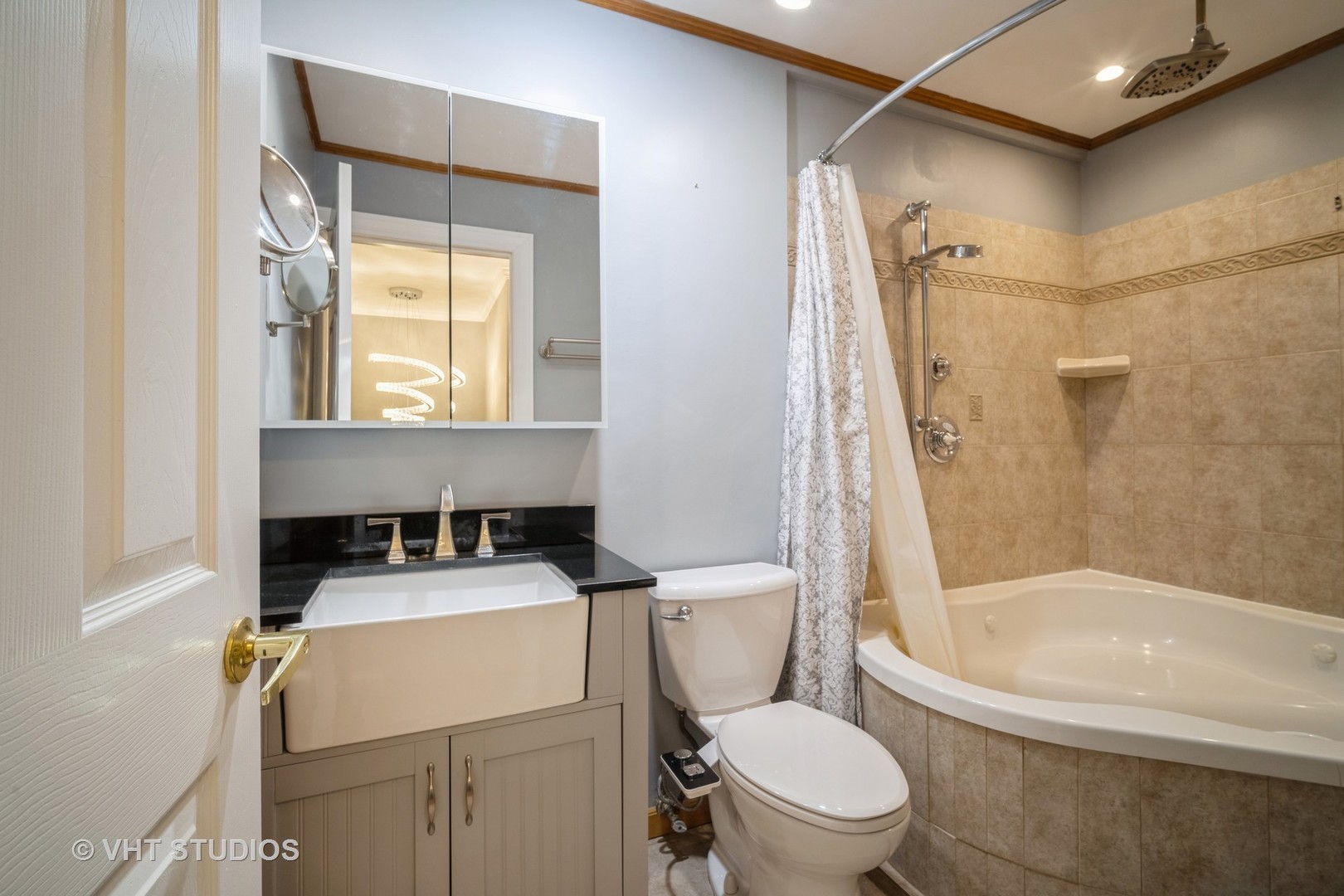 1585 Quaker Lane Unit: 106C