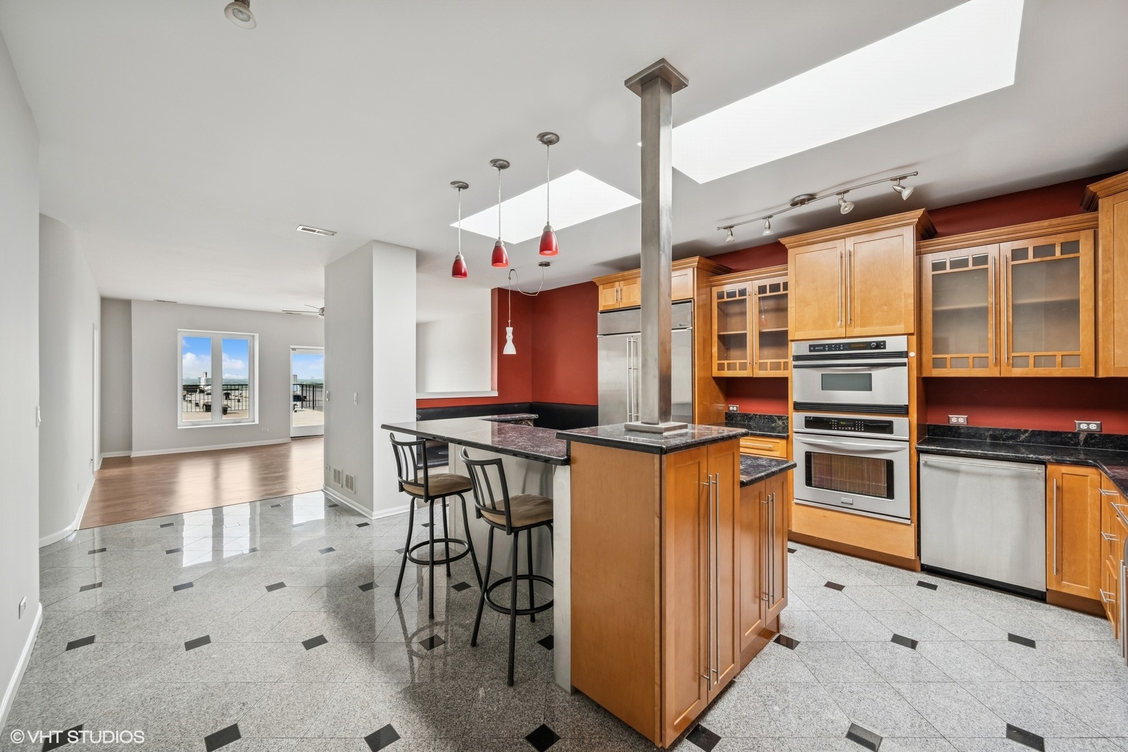 1 Renaissance Place Unit: 4PH