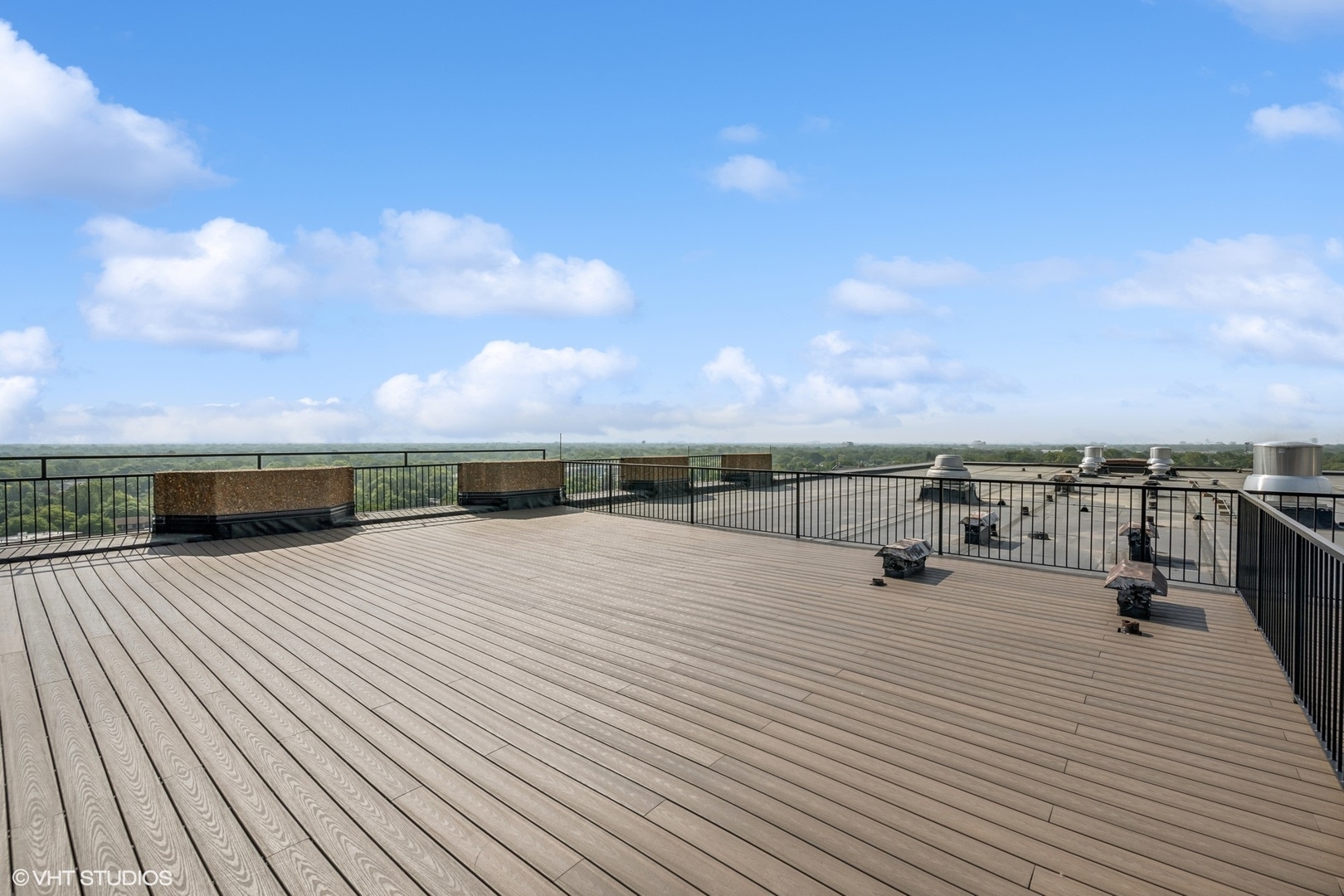 1 Renaissance Place Unit: 4PH