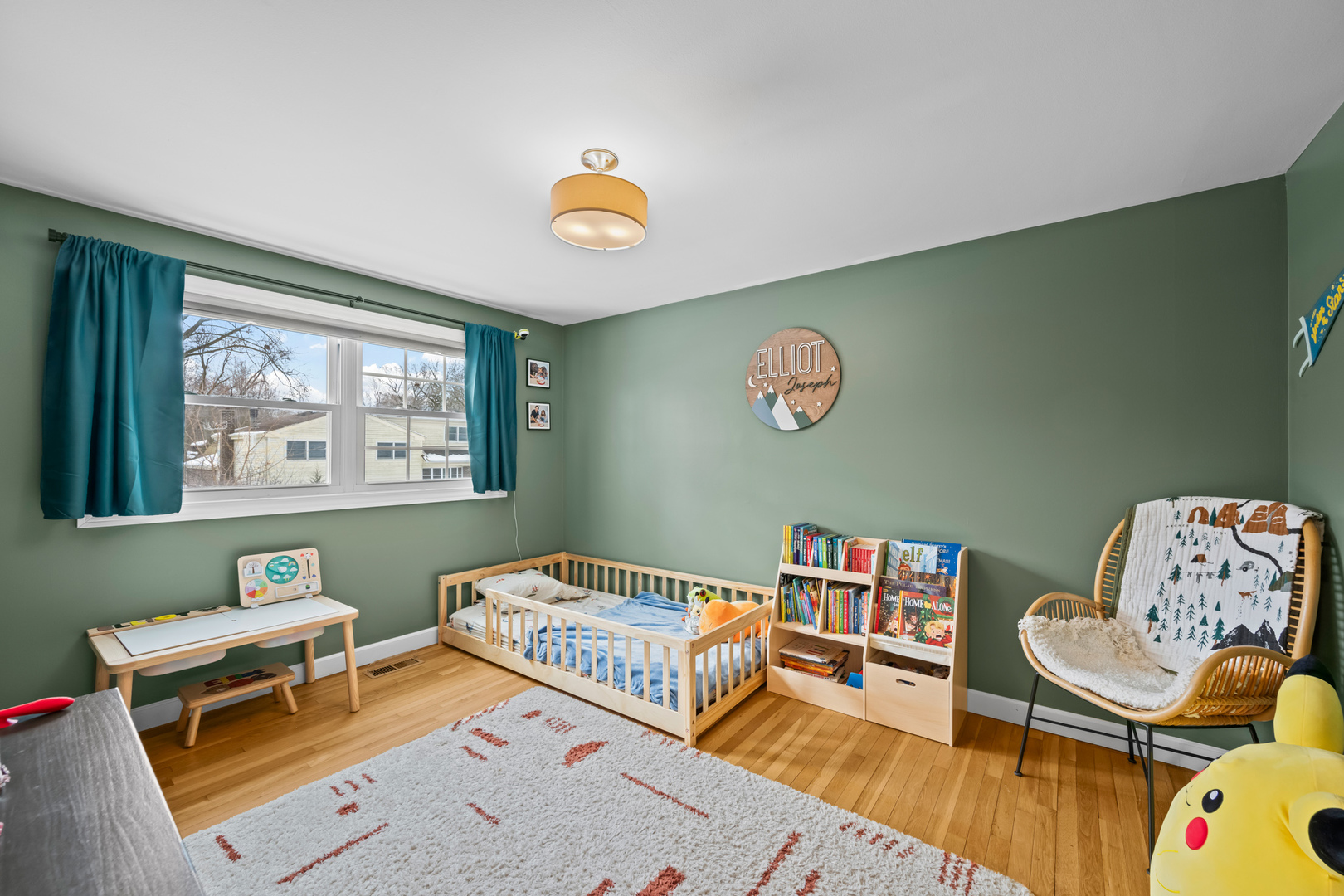 711 E Hackberry Drive