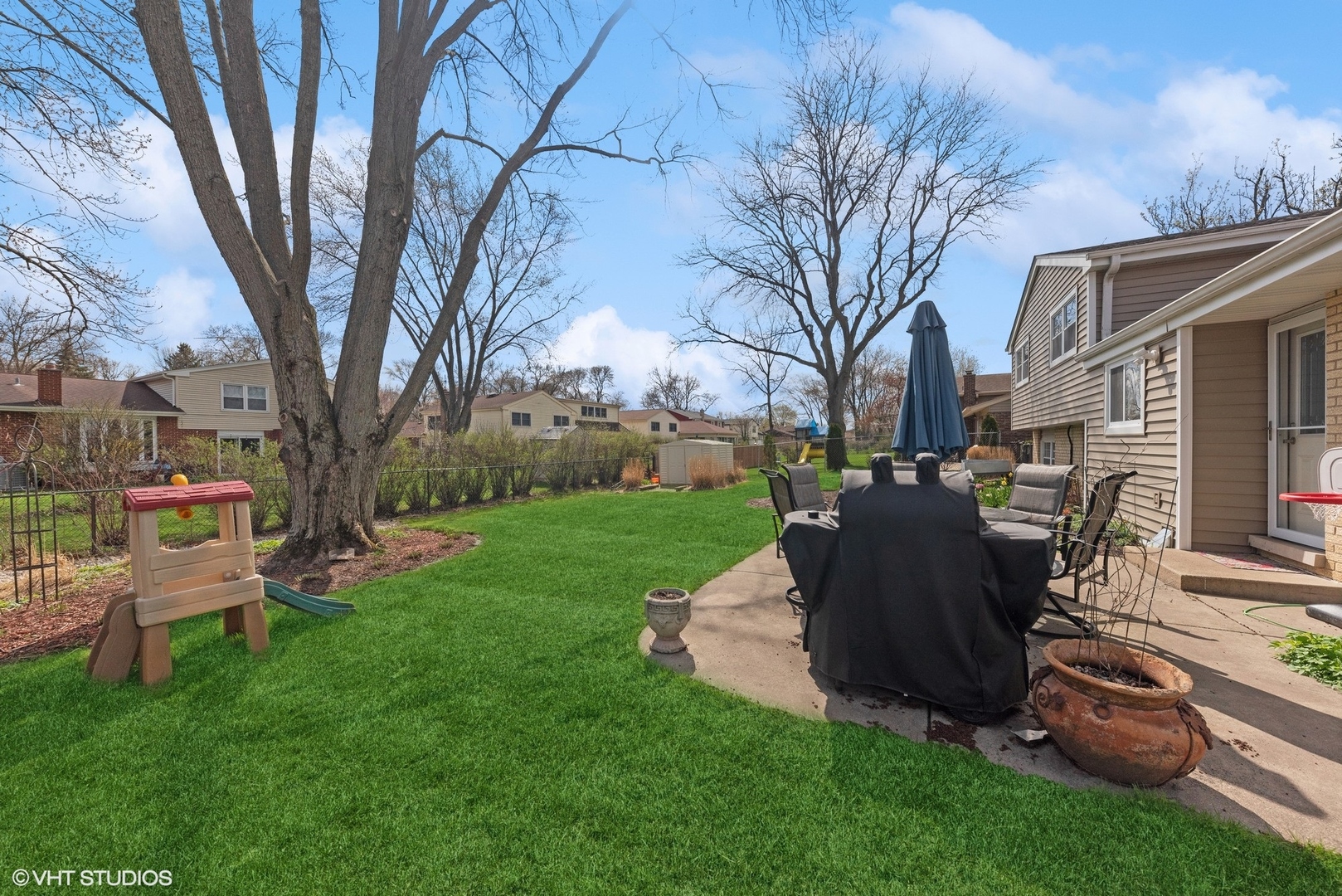 711 E Hackberry Drive