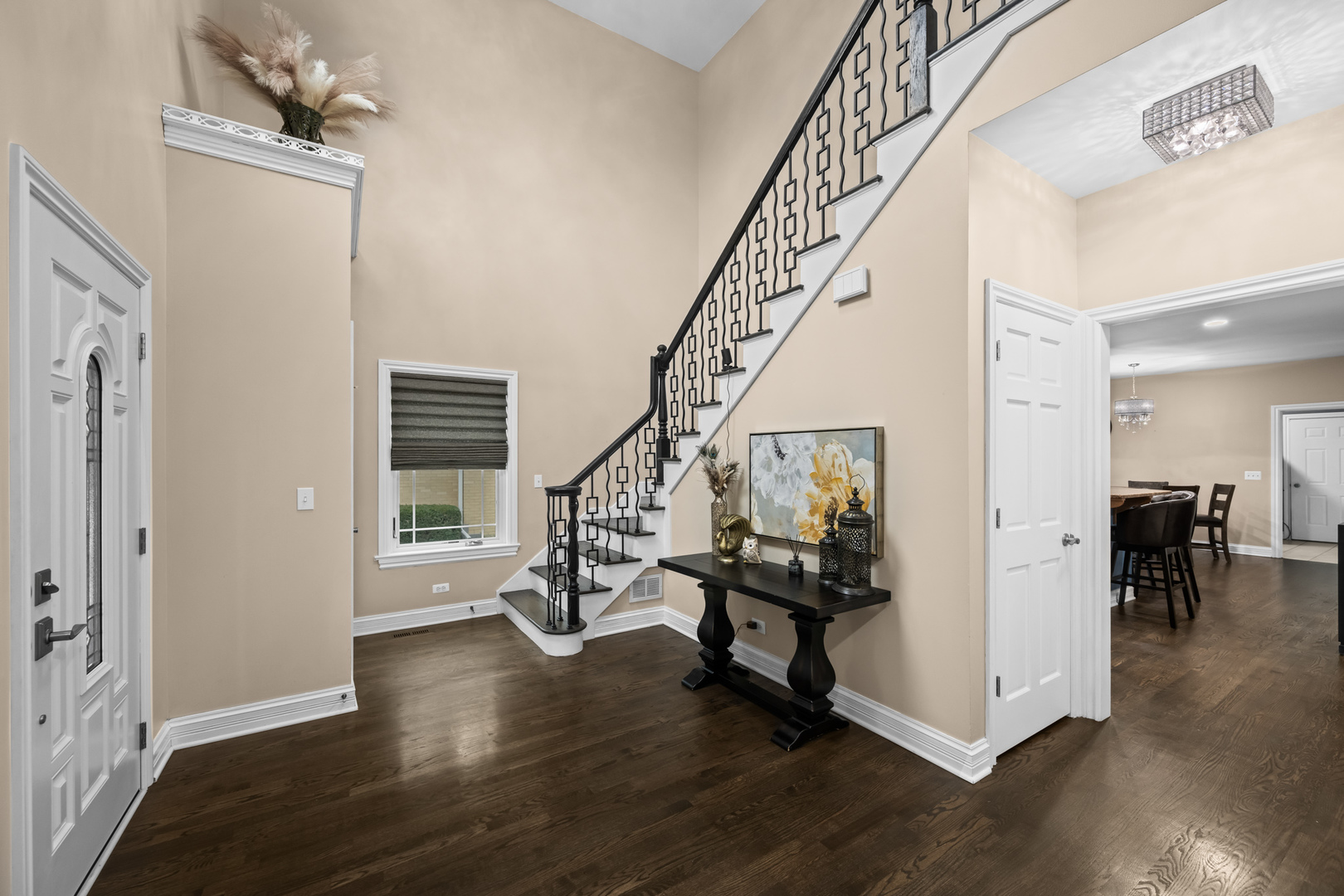 421 W Hawthorne Street