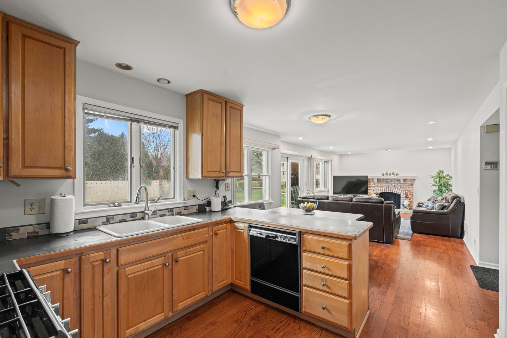 2806 N Stanford Drive