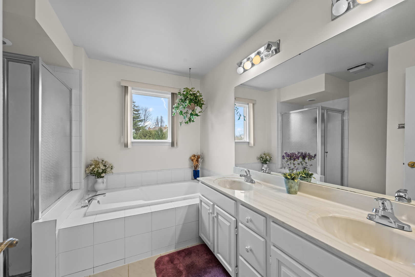 2806 N Stanford Drive