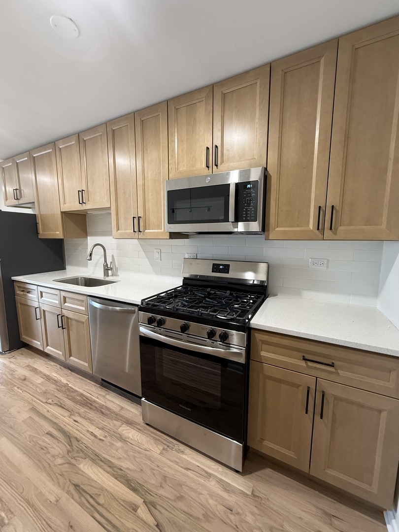 2411 N Kennicott Drive Unit: 2B