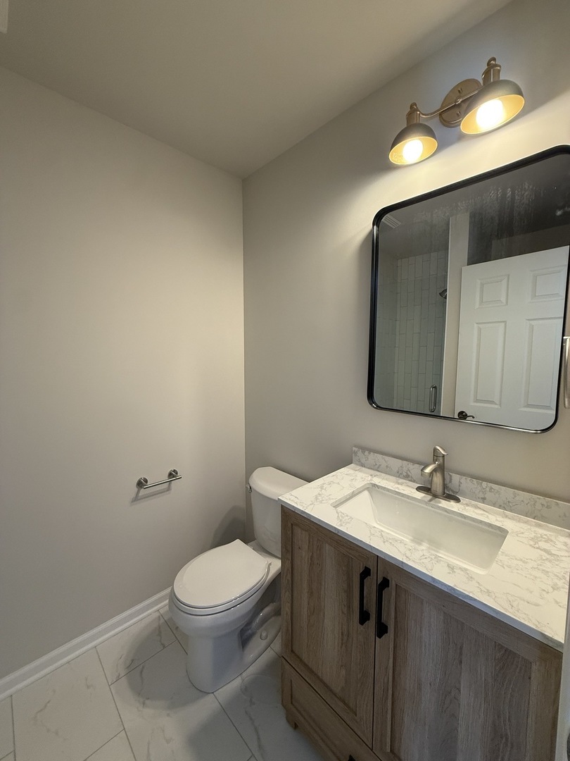 2411 N Kennicott Drive Unit: 2B