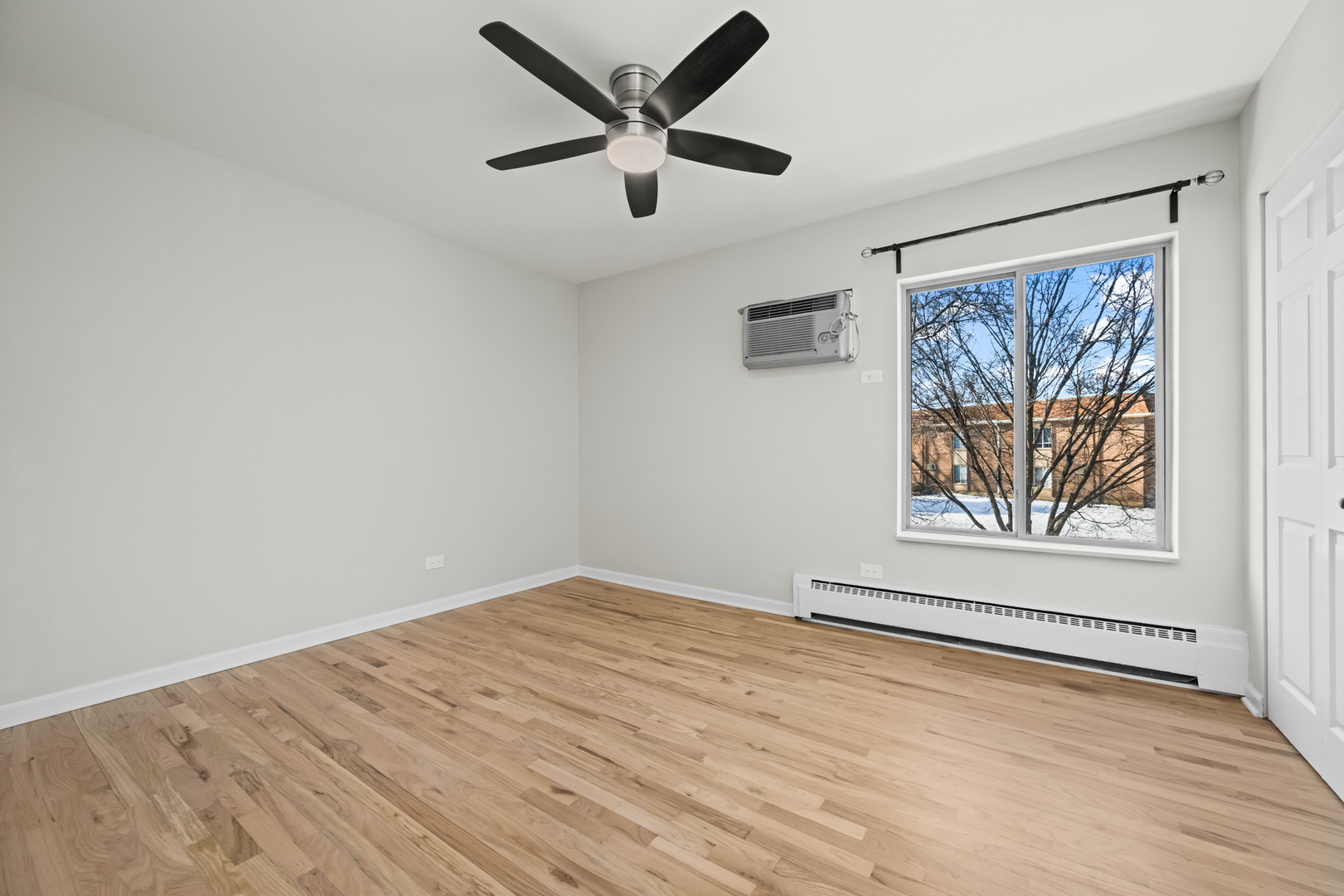 2411 N Kennicott Drive Unit: 2B