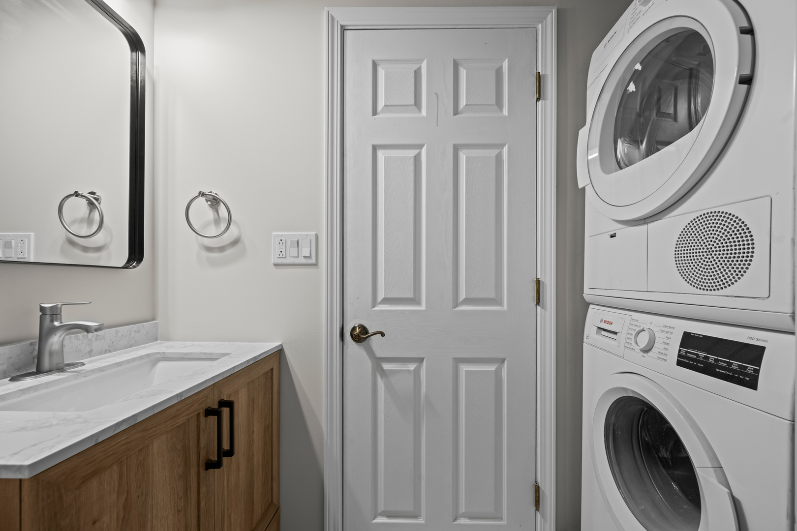 2411 N Kennicott Drive Unit: 2B