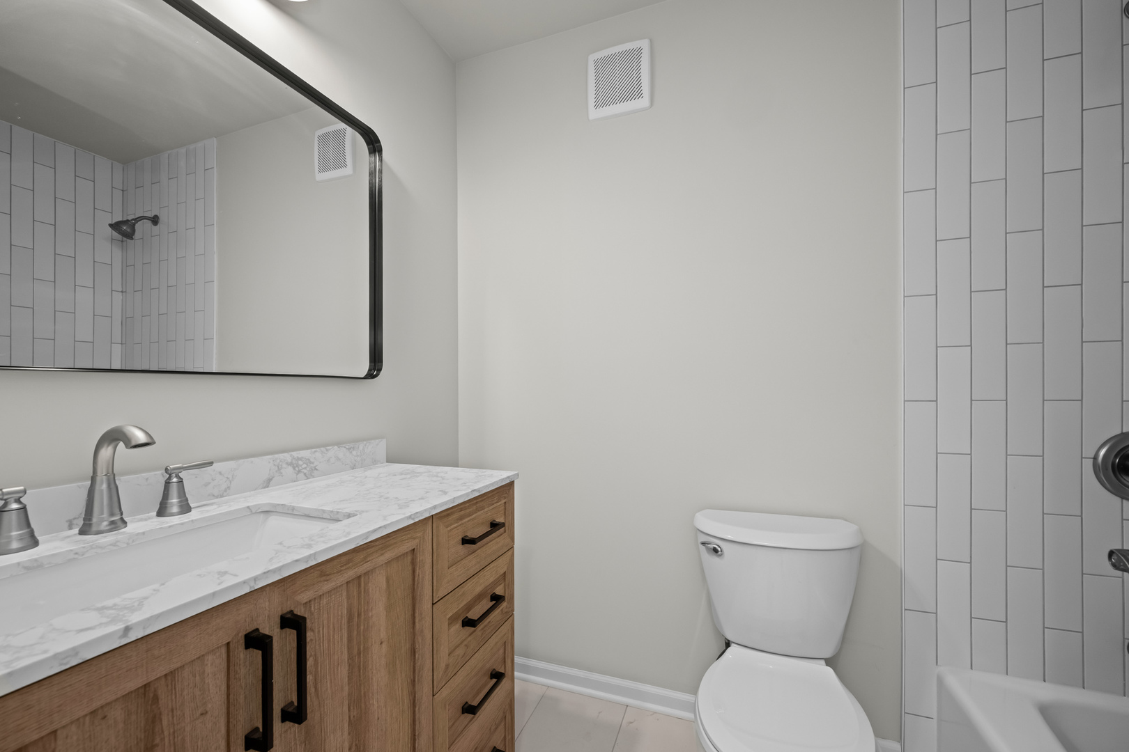 2411 N Kennicott Drive Unit: 2B